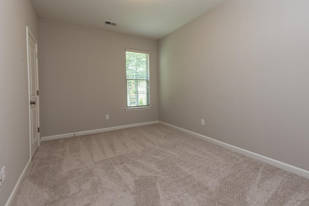 190 Laurel Glen Dr Property Photo 18