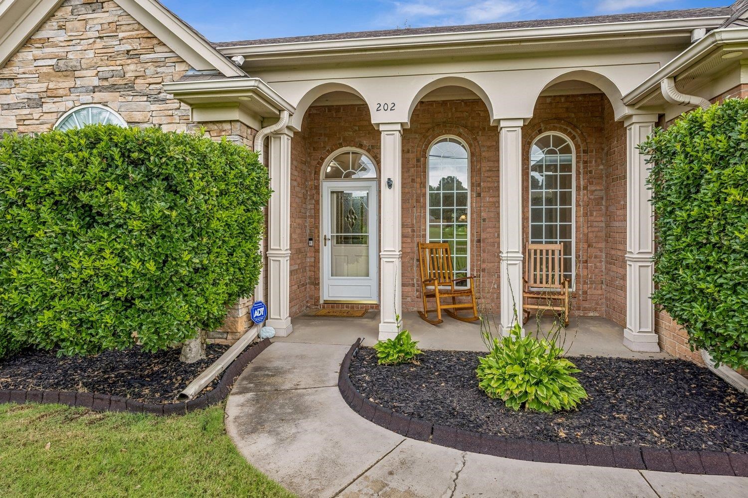 202 Walker Pky Property Photo 4