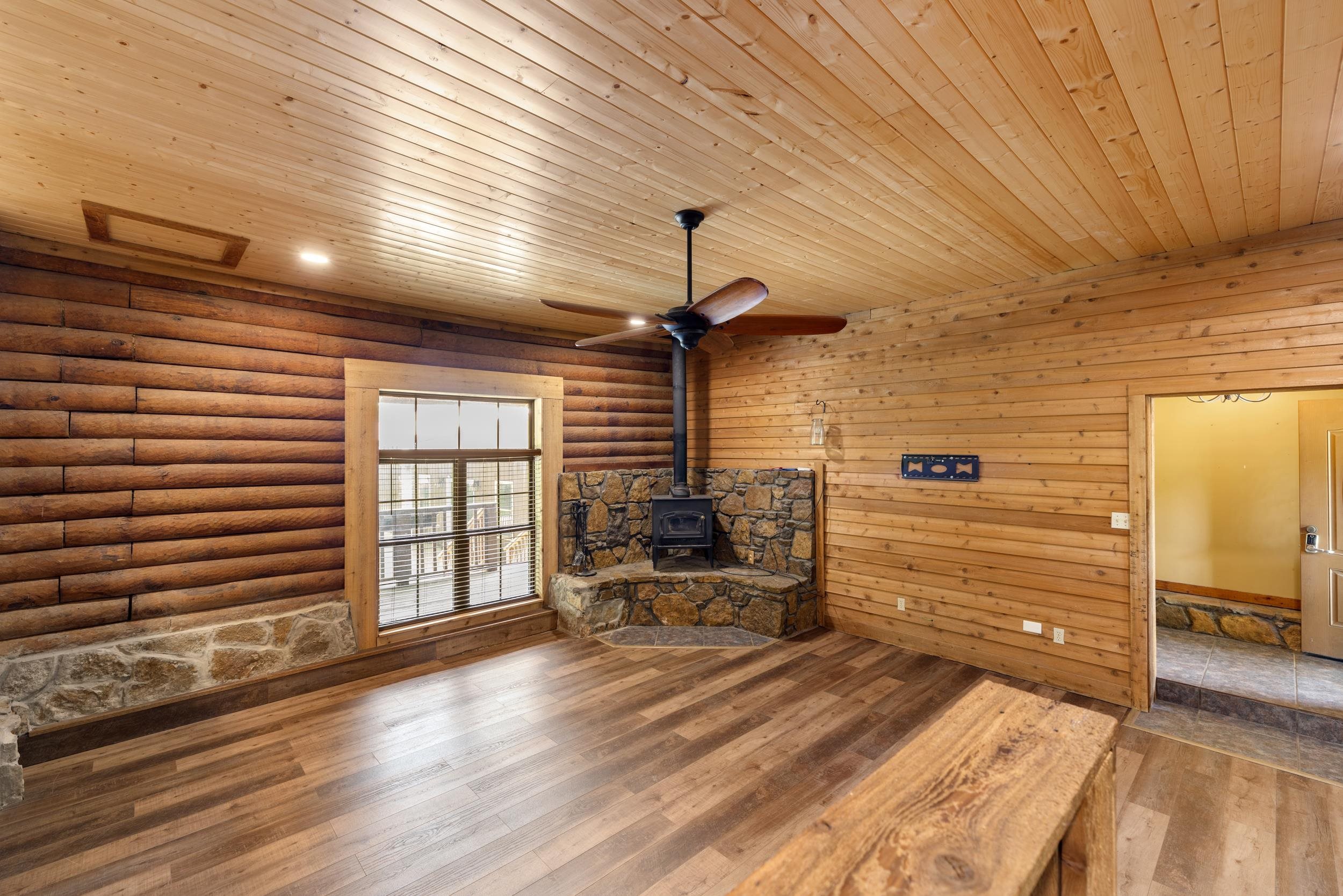 6770 S Helene Cv Property Photo 6