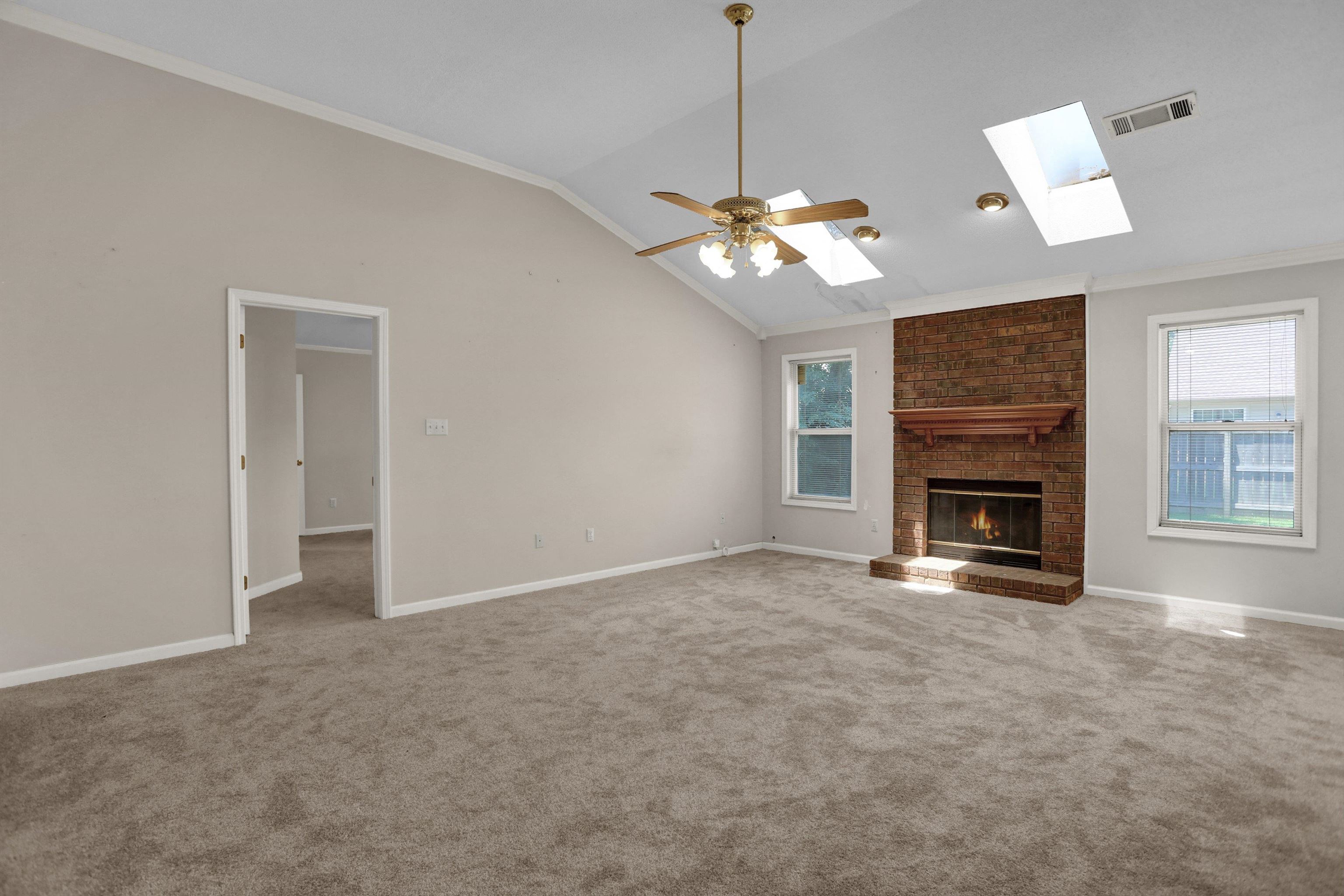 6728 Millgrove Park Dr Property Photo 4
