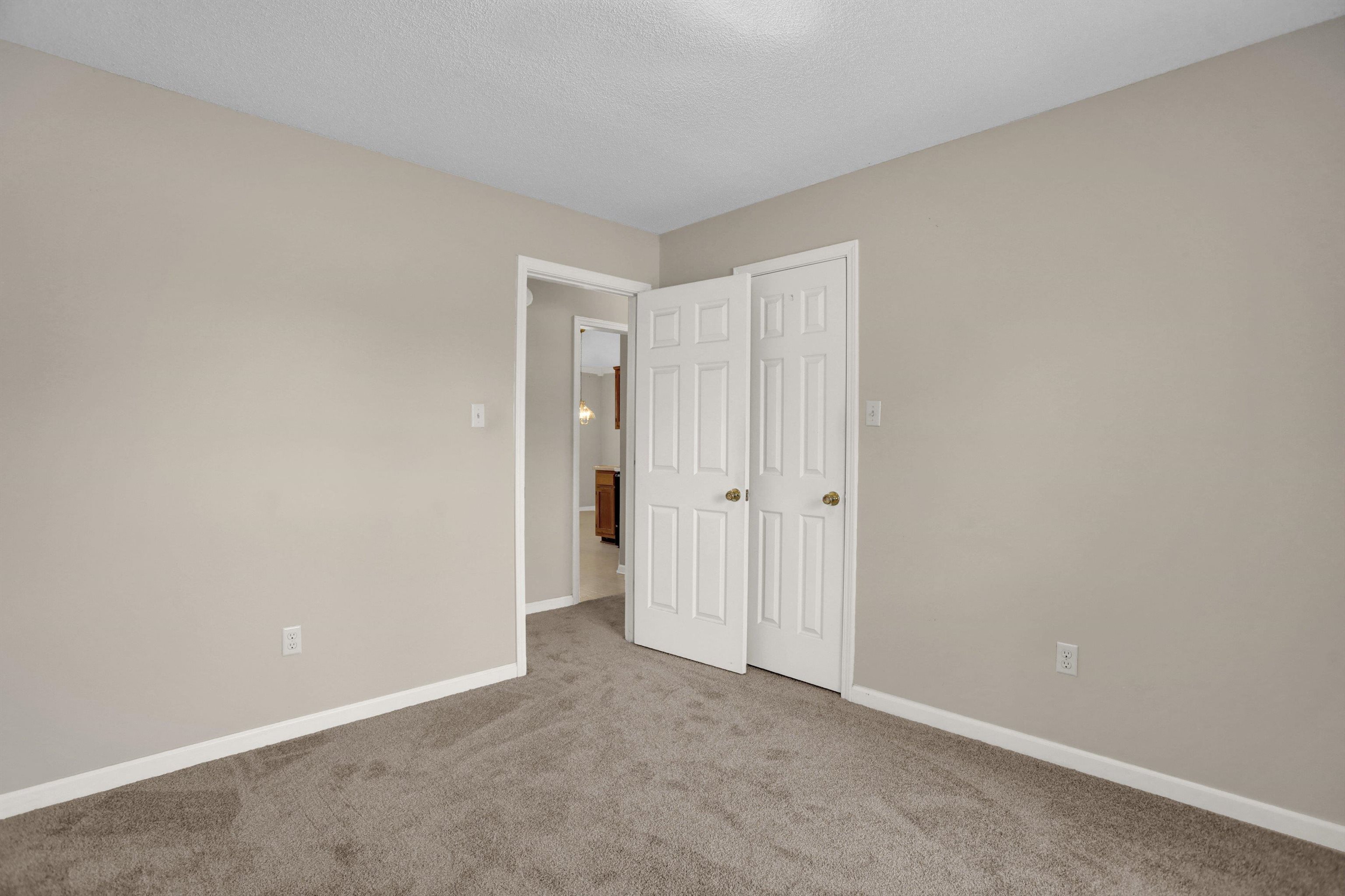 6728 Millgrove Park Dr Property Photo 16