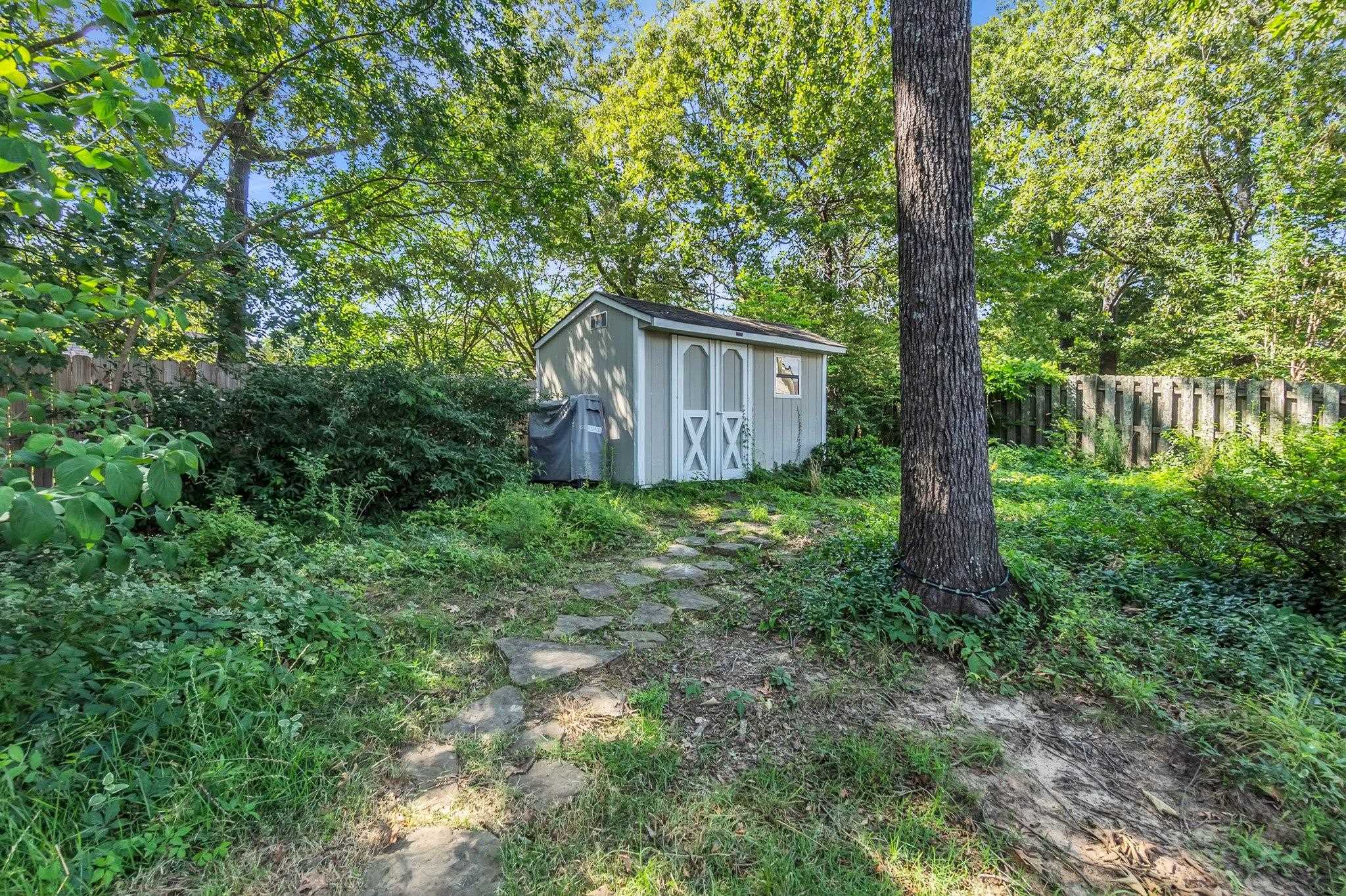 2237 Oak Hollow Ln Property Photo 25