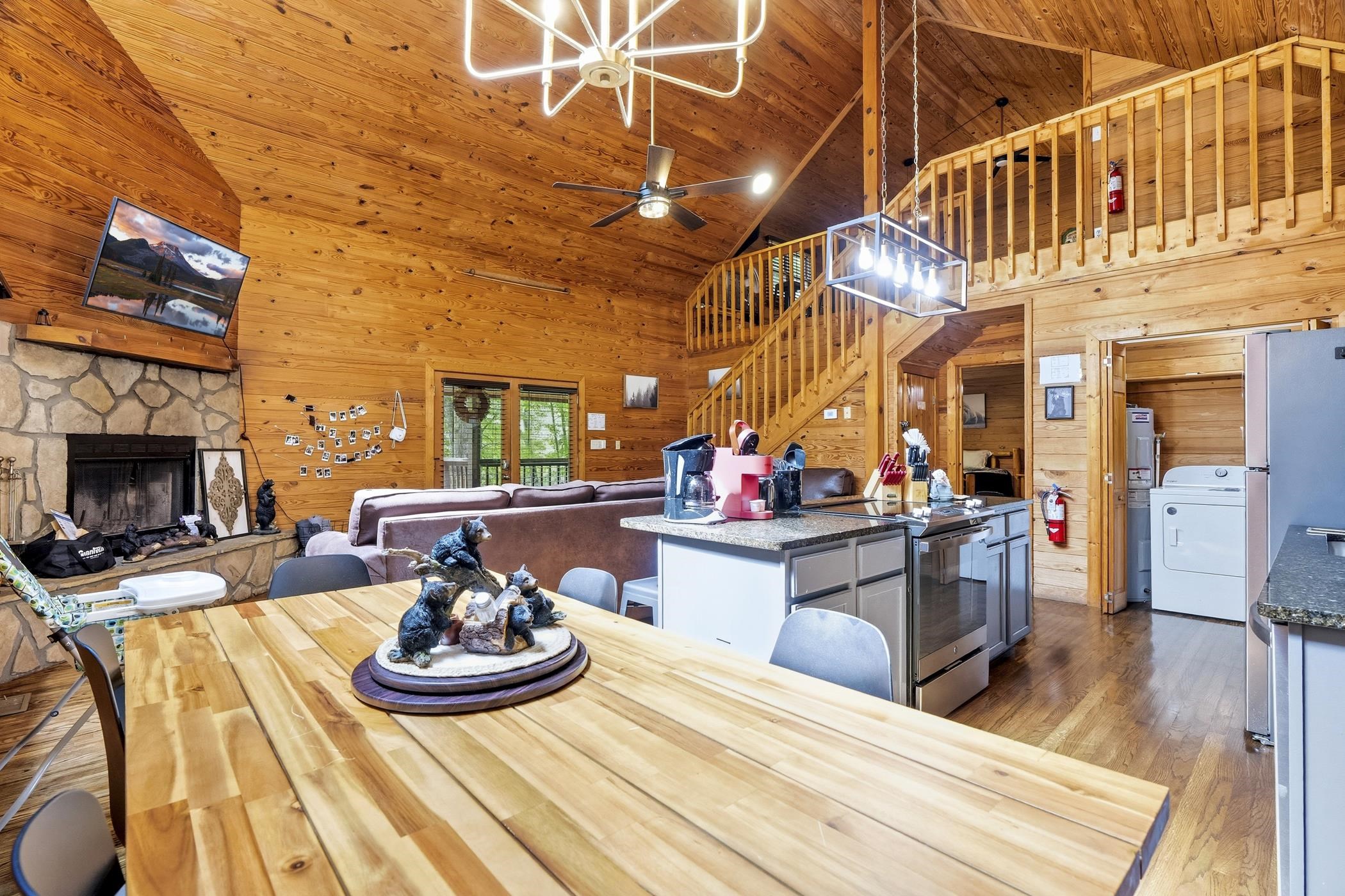 3651 Birds Creek Rd Property Photo 13