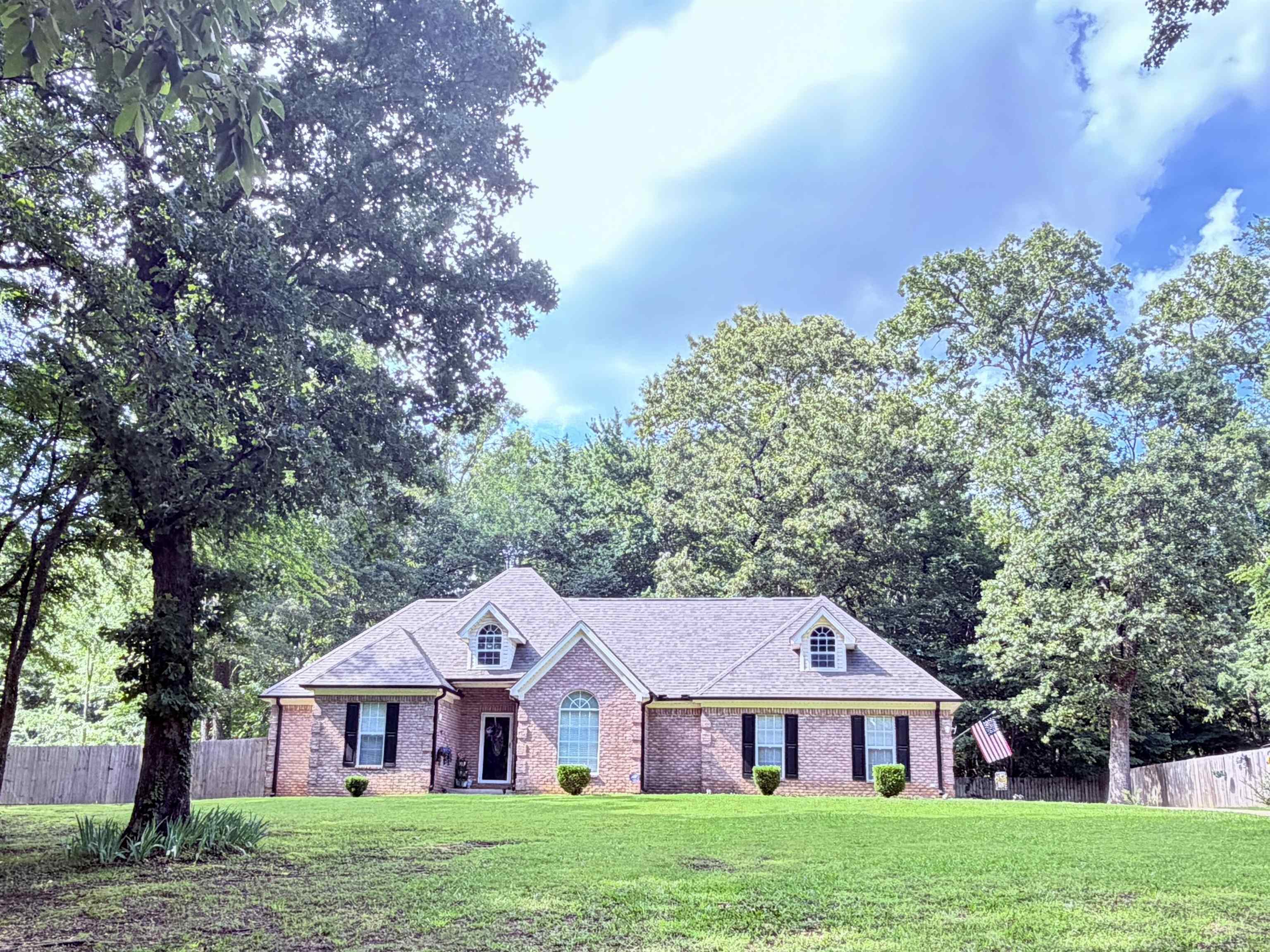 91 Cold Water Bnd Property Photo 2