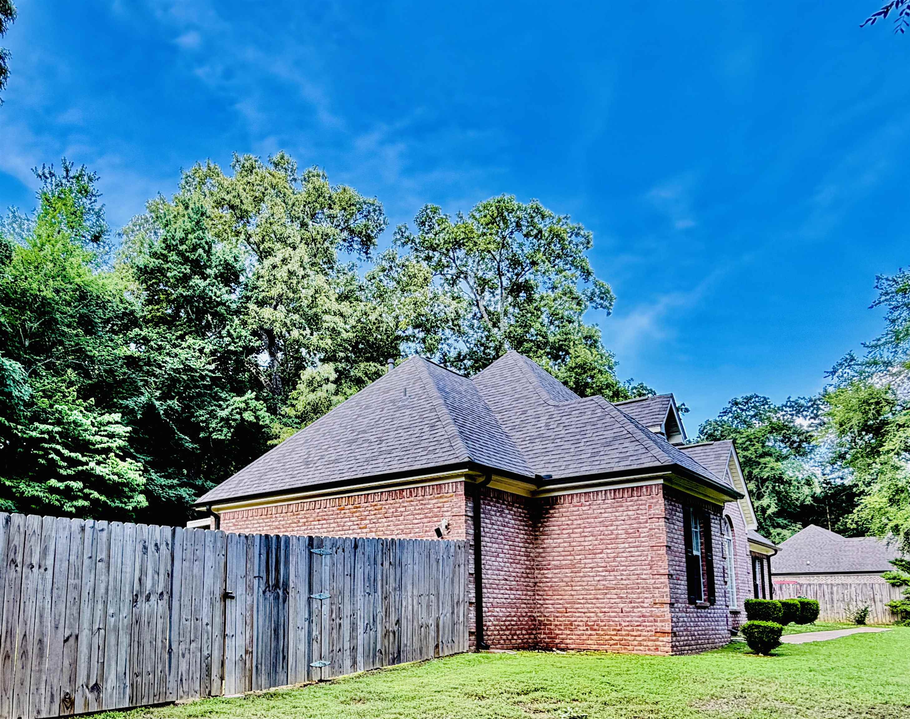 91 Cold Water Bnd Property Photo 3
