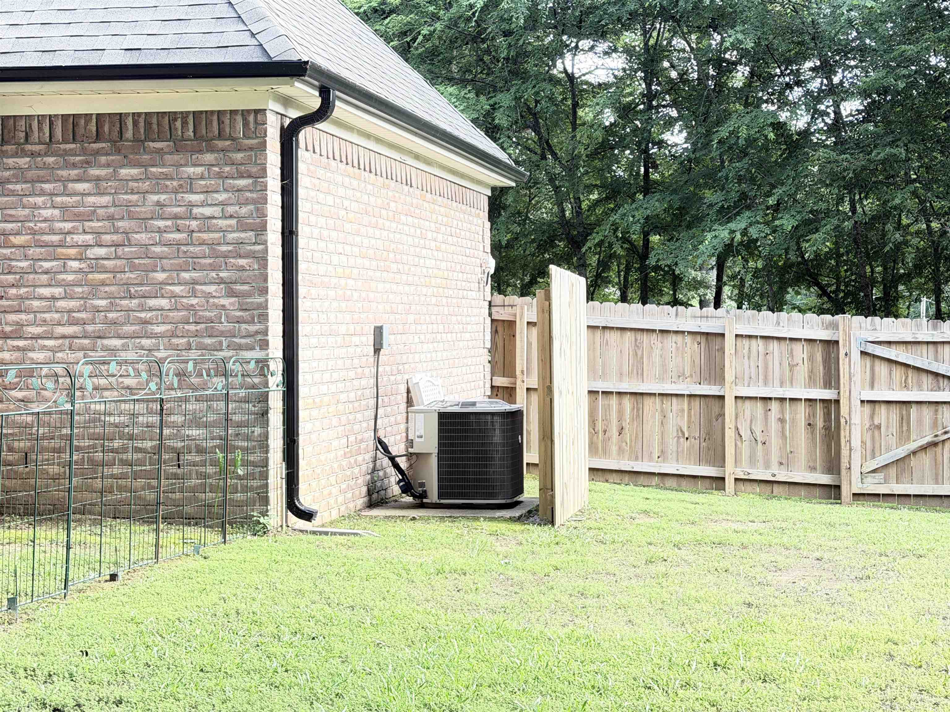 91 Cold Water Bnd Property Photo 6