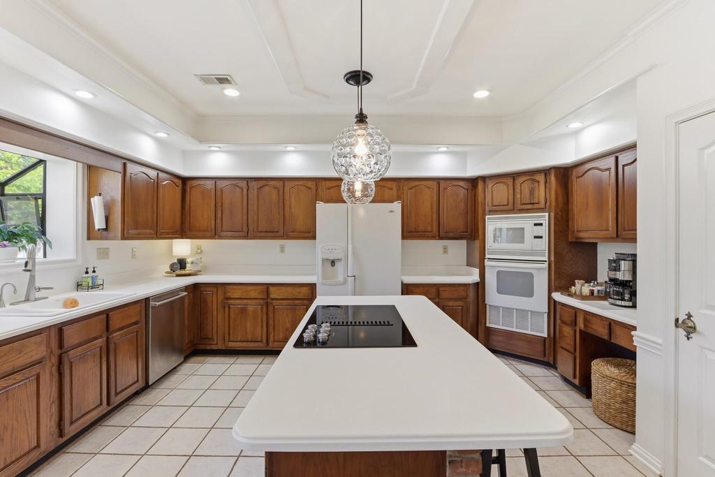 8384 Rochester Cv Property Photo 10