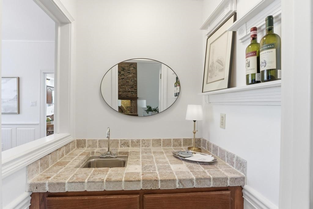 8384 Rochester Cv Property Photo 14