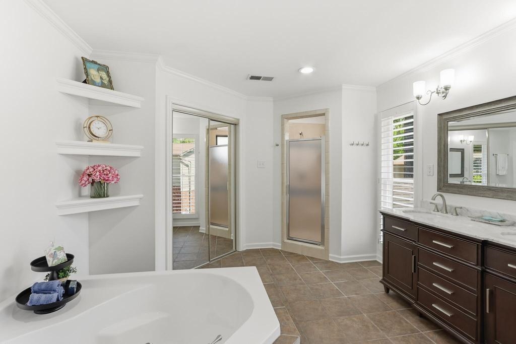 8384 Rochester Cv Property Photo 20