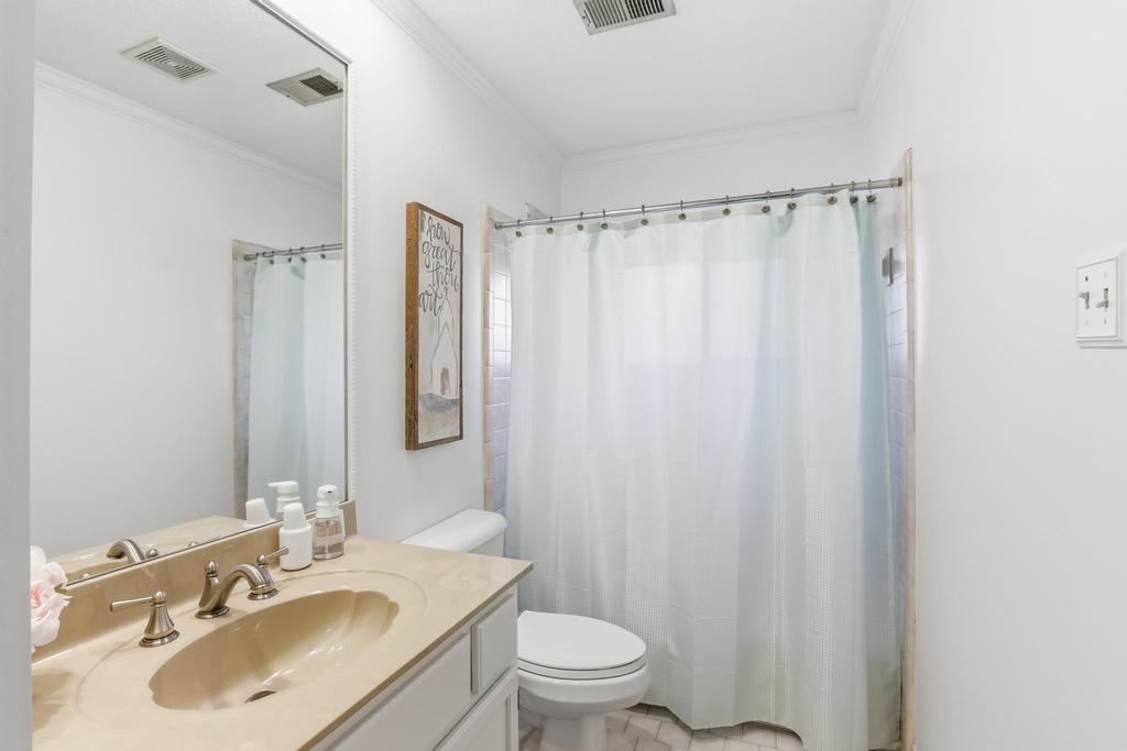 8384 Rochester Cv Property Photo 24