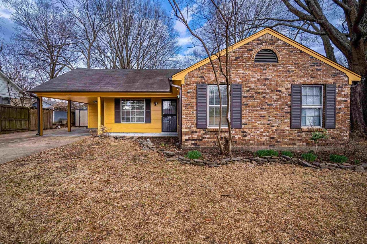 1188 GARDEN RD Property Photo 1