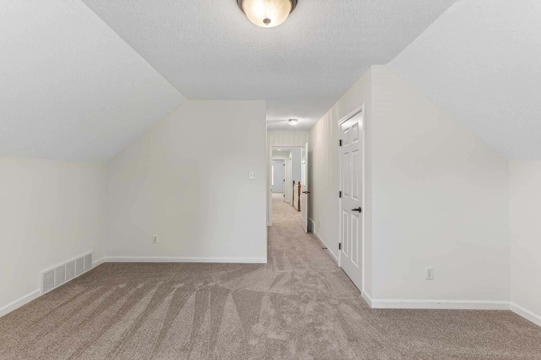 845 Hatton Cv Property Photo 32