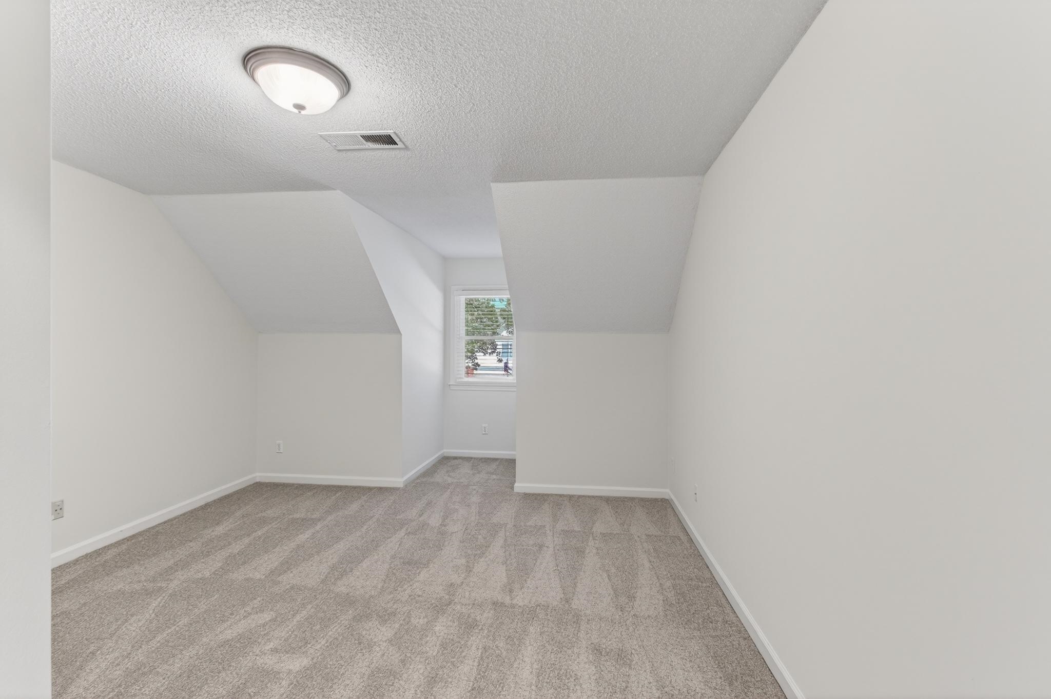 845 Hatton Cv Property Photo 33