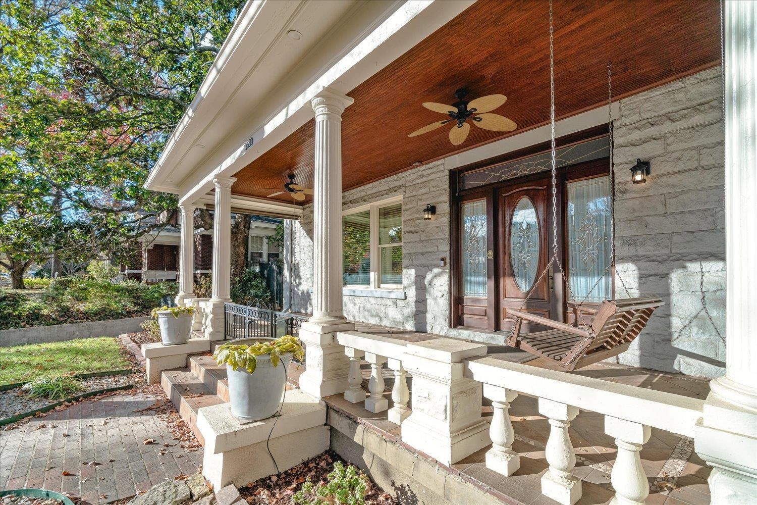 1630 Carr Ave Property Photo 2