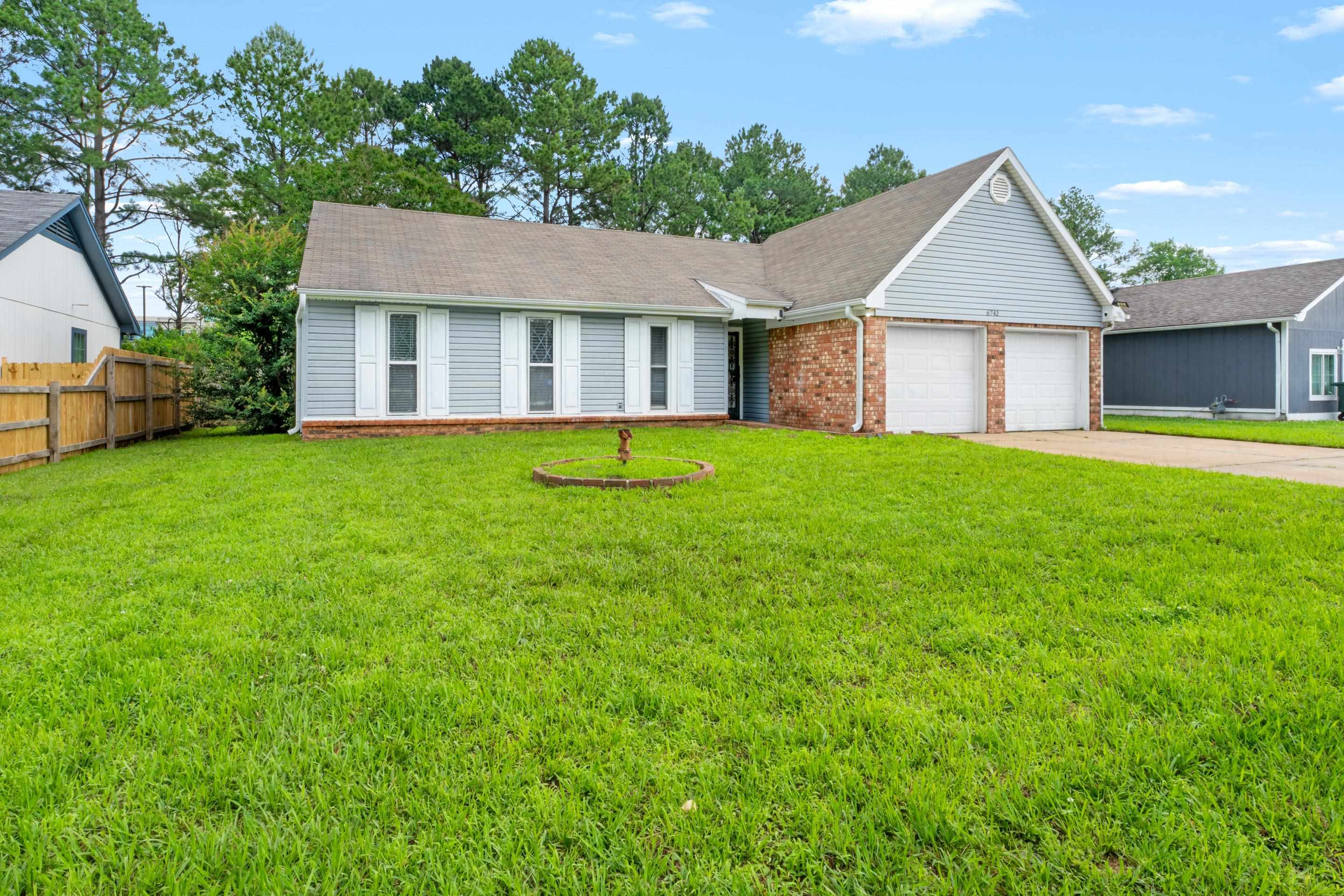6742 Norfield Dr Property Photo 1