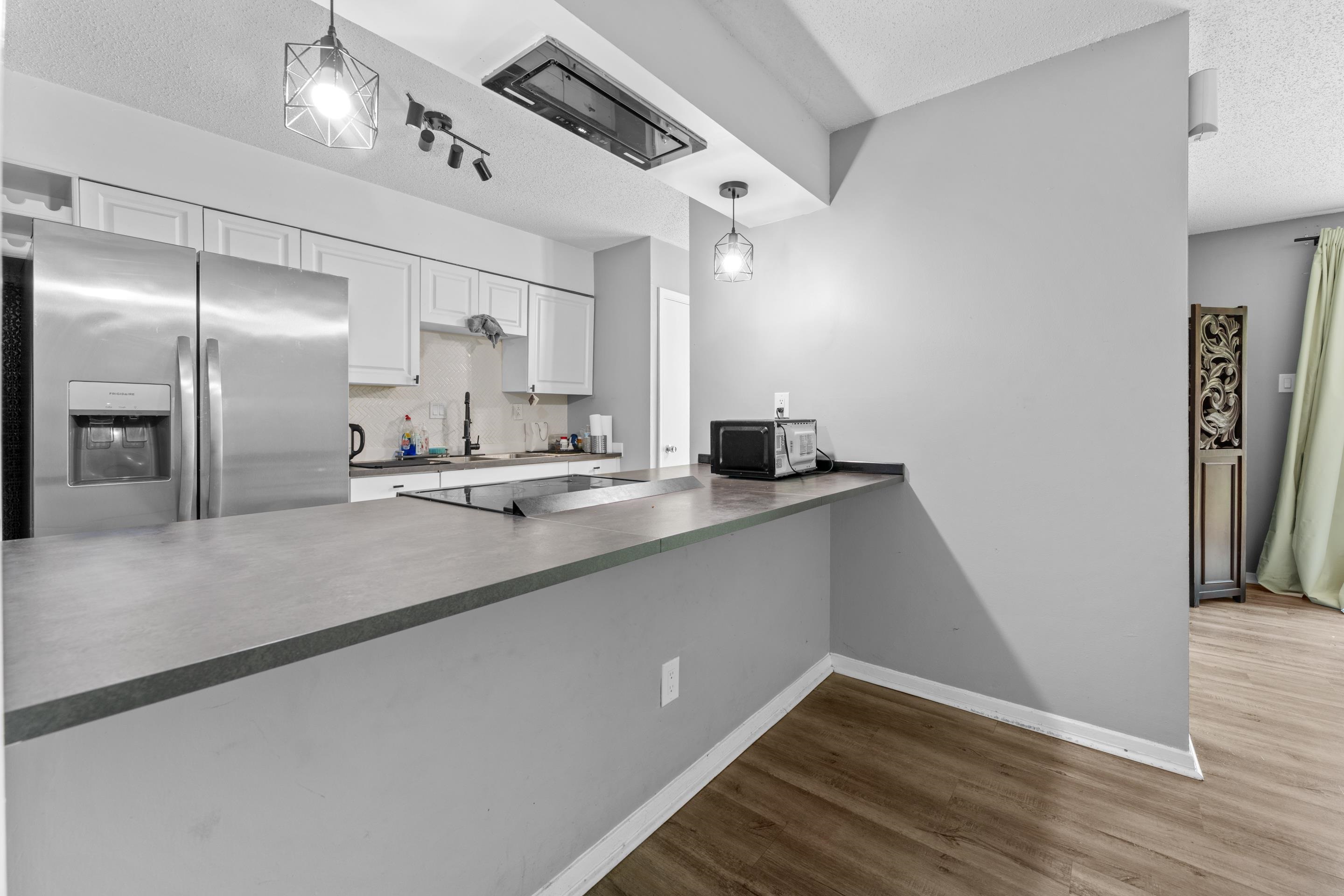 6742 Norfield Dr Property Photo 2