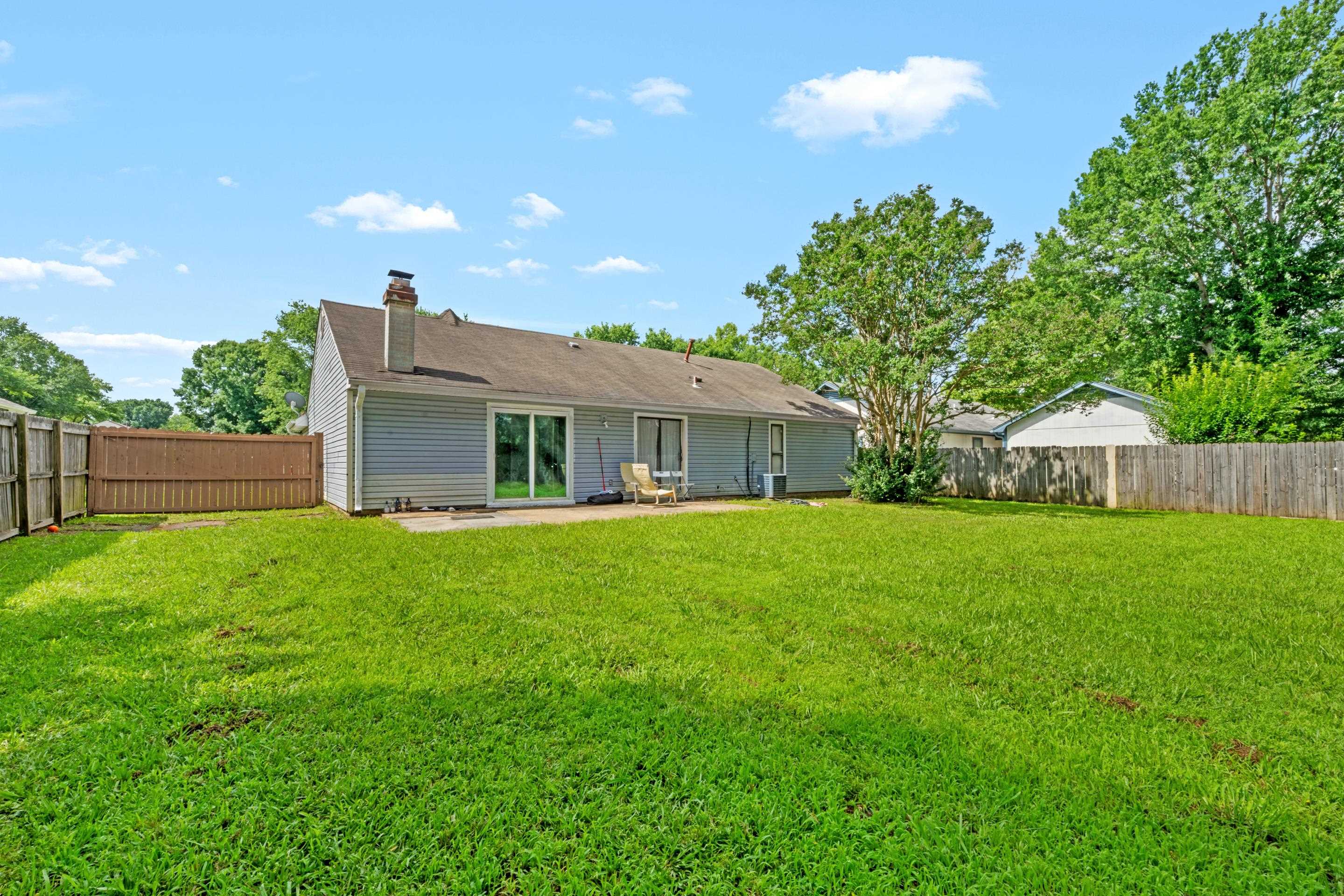 6742 Norfield Dr Property Photo 17