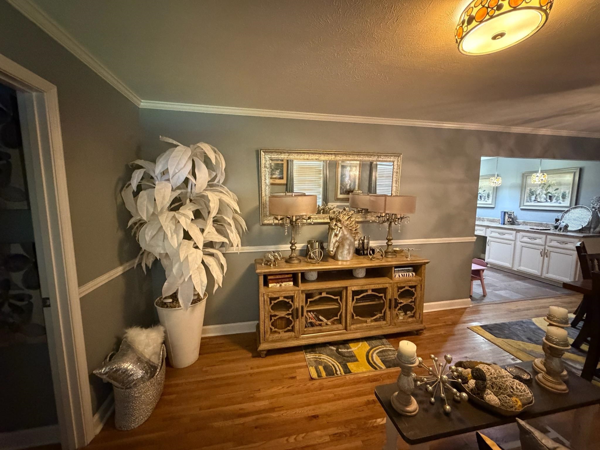 383 Shofner Ave Property Photo 6