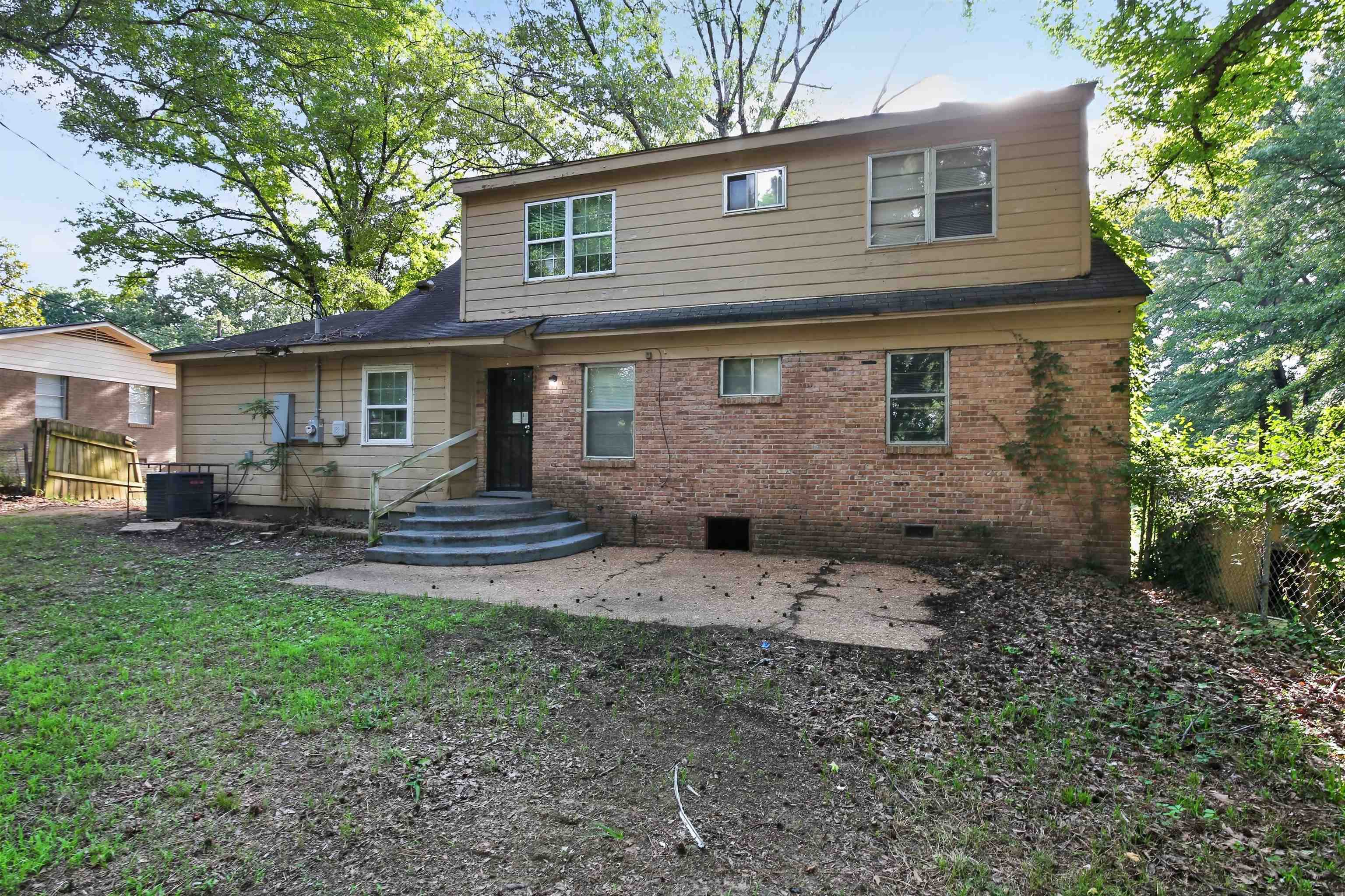 3958 Bishops Bridge Rd Property Photo 3