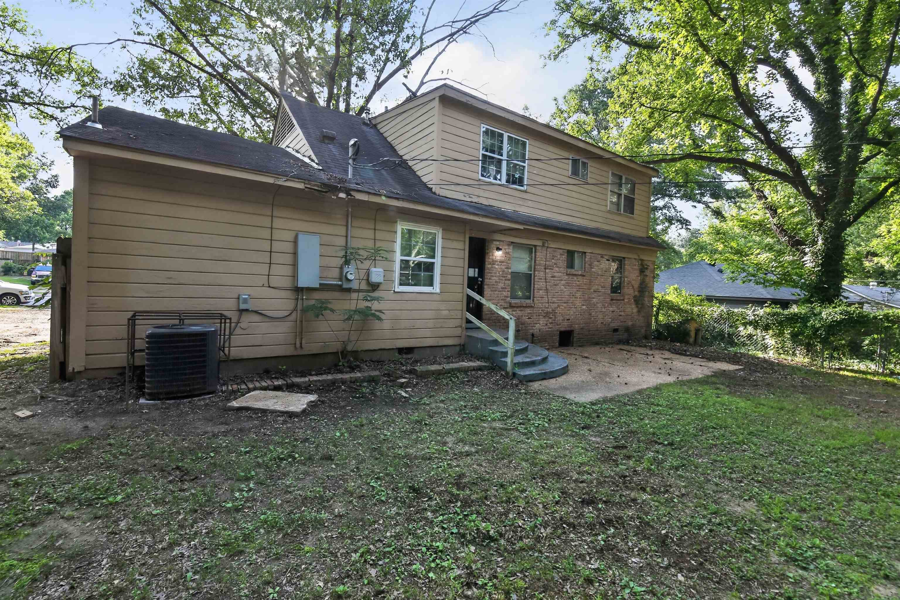 3958 Bishops Bridge Rd Property Photo 6