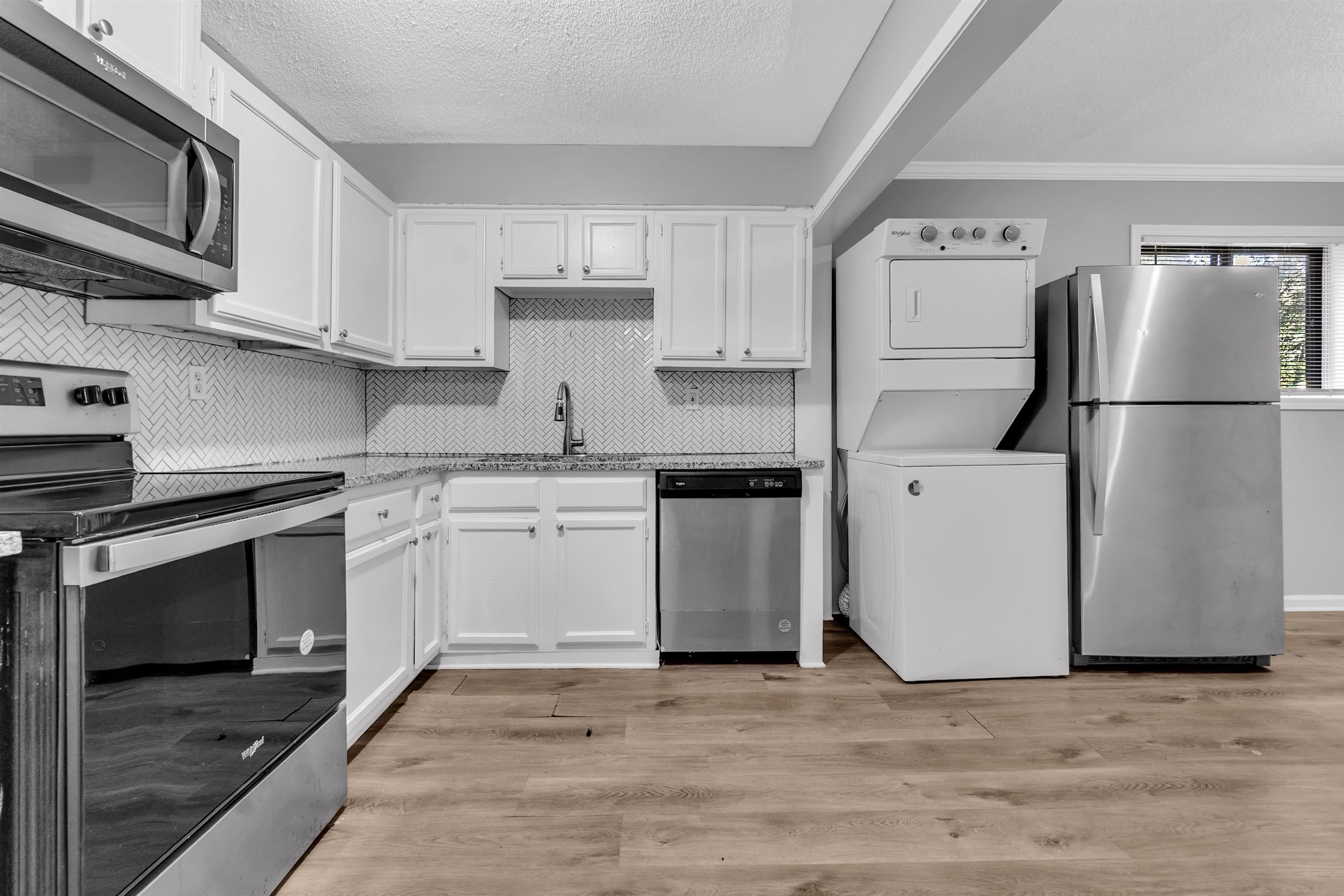 1136 S White Station Rd Property Photo 12