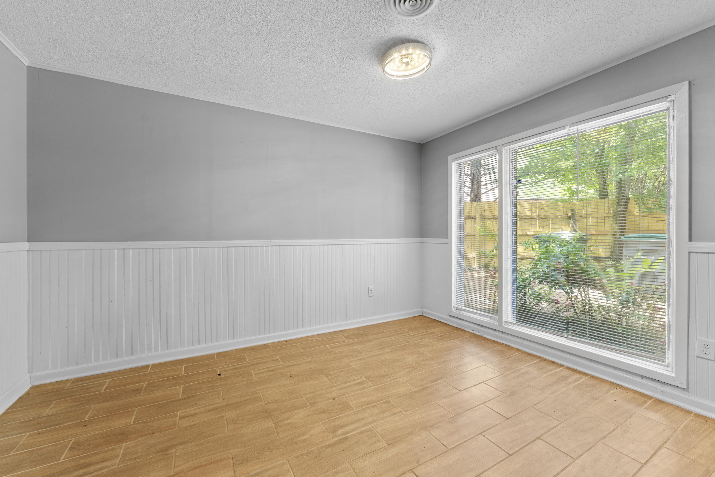 184 Mysen Dr Property Photo 11