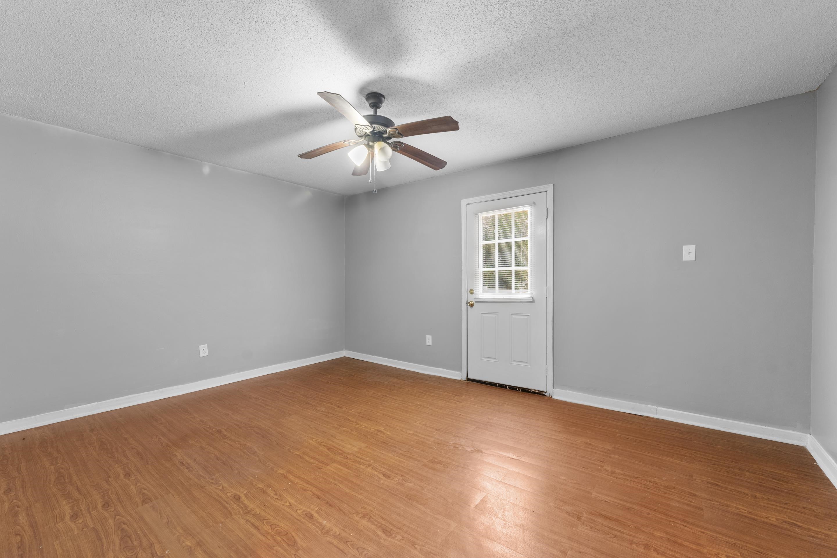 184 Mysen Dr Property Photo 15