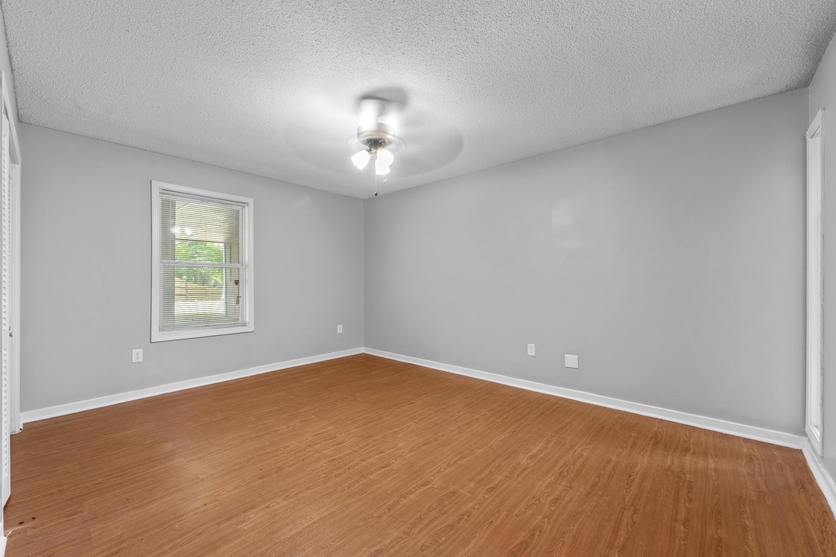 184 Mysen Dr Property Photo 17
