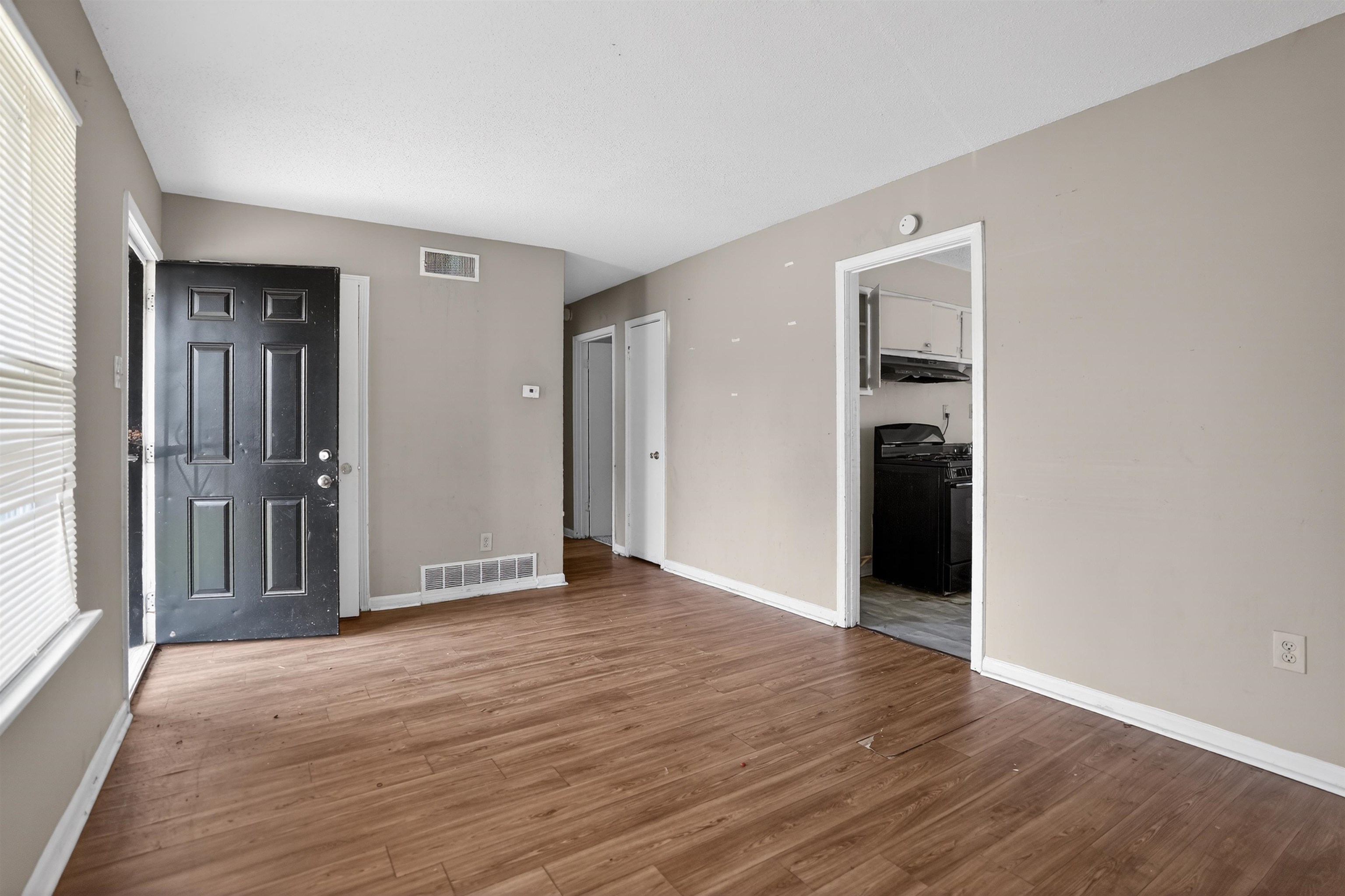 3272 Egypt-central Dr Property Photo 8