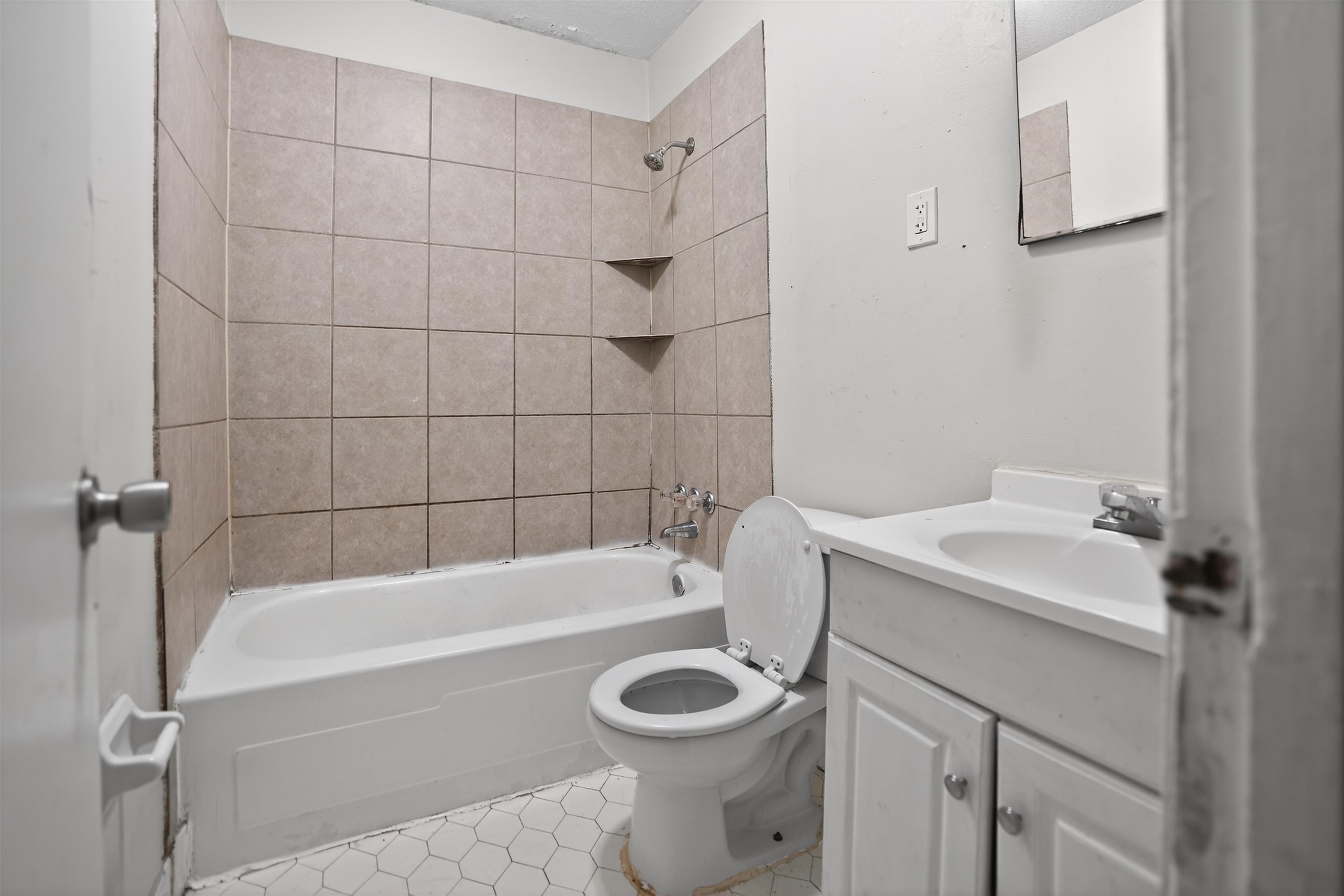 3272 Egypt-central Dr Property Photo 18