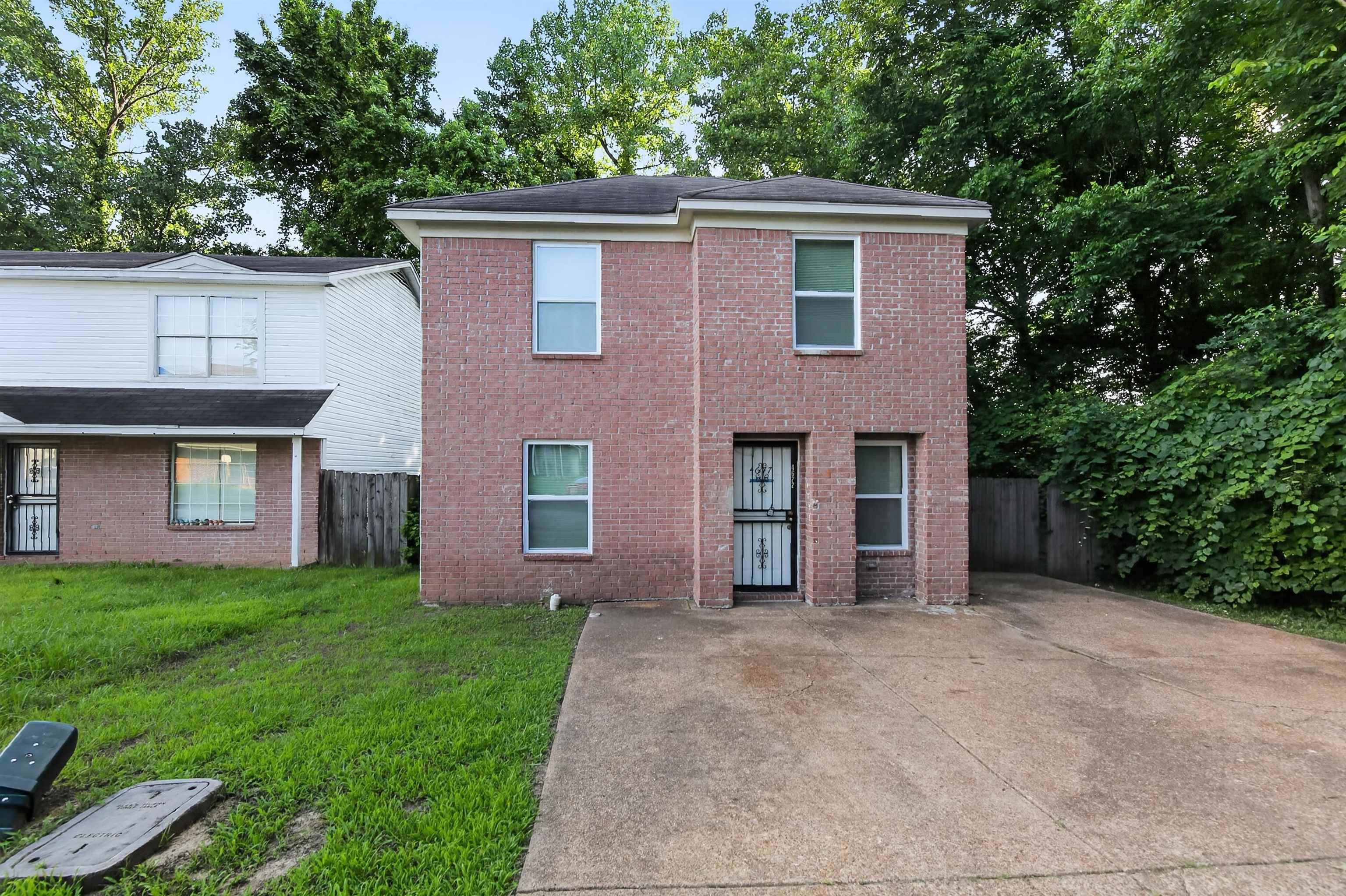 4677 Christyshire Dr Property Photo 4