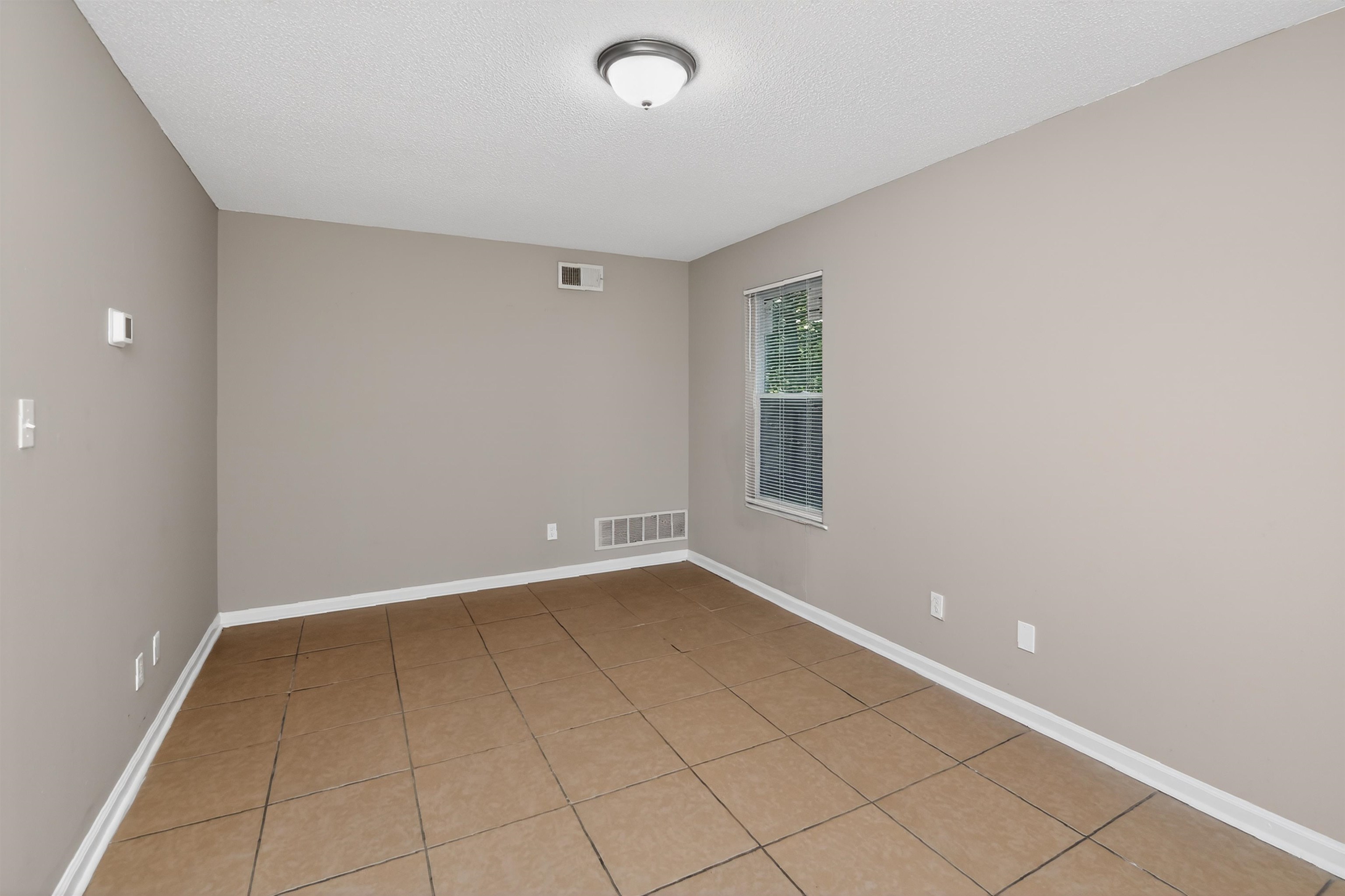 4677 Christyshire Dr Property Photo 12