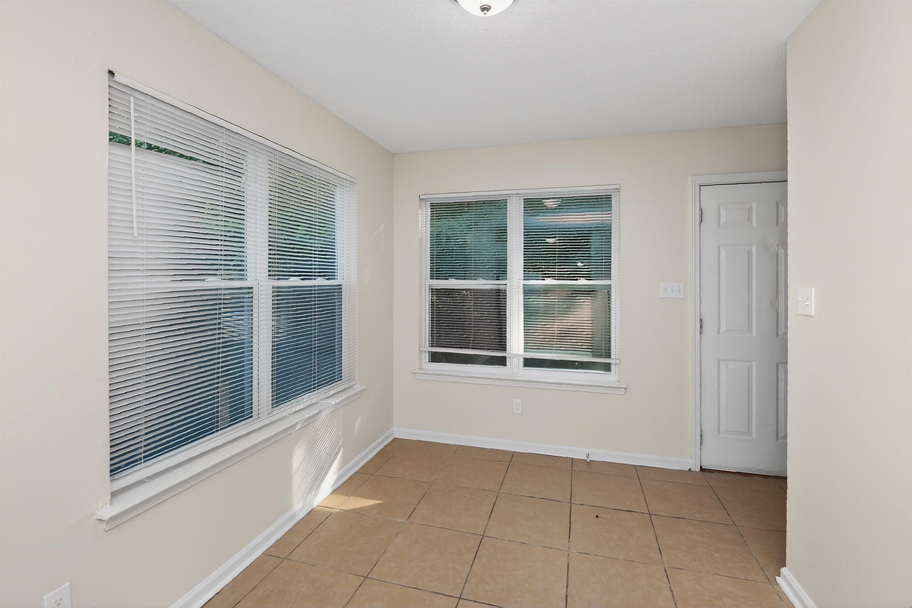 4677 Christyshire Dr Property Photo 13