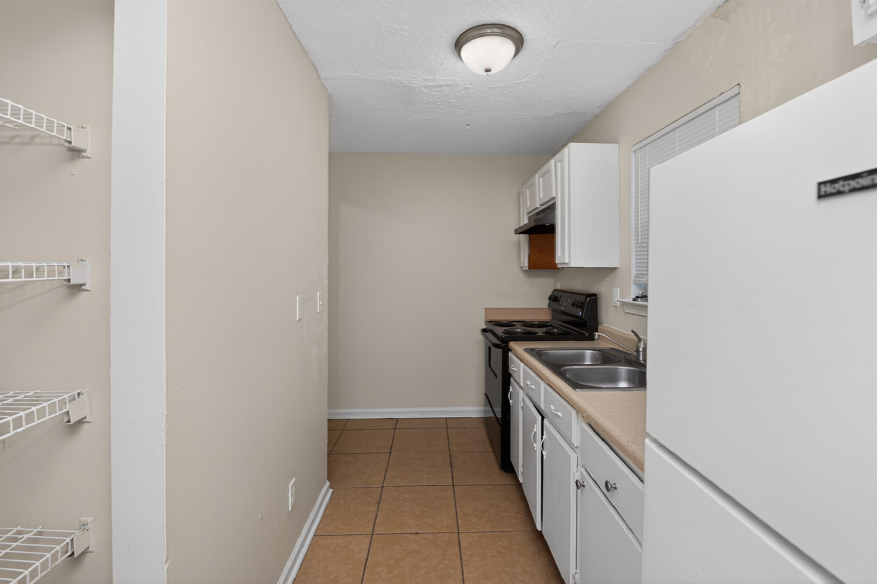 4677 Christyshire Dr Property Photo 16