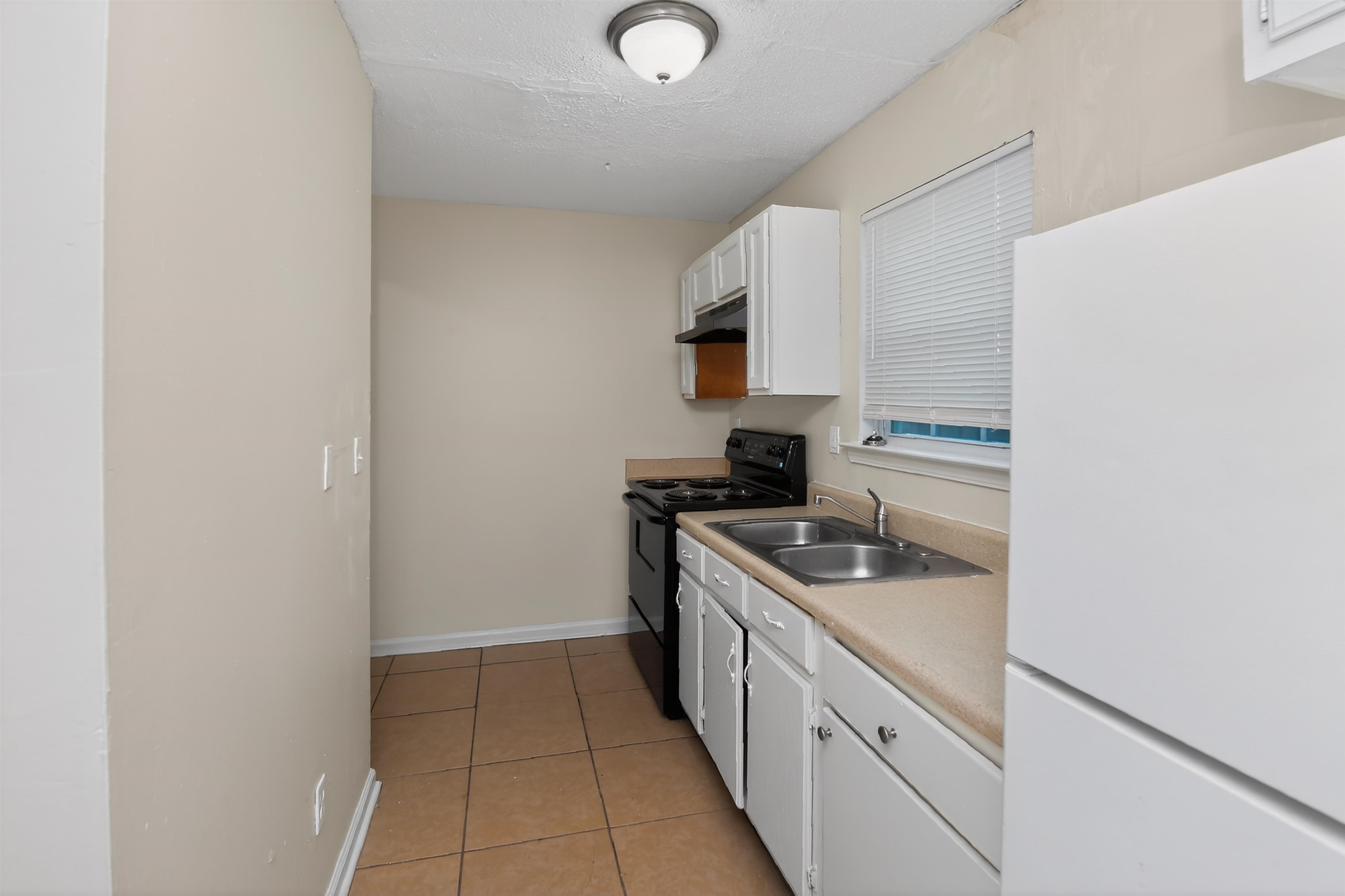 4677 Christyshire Dr Property Photo 19