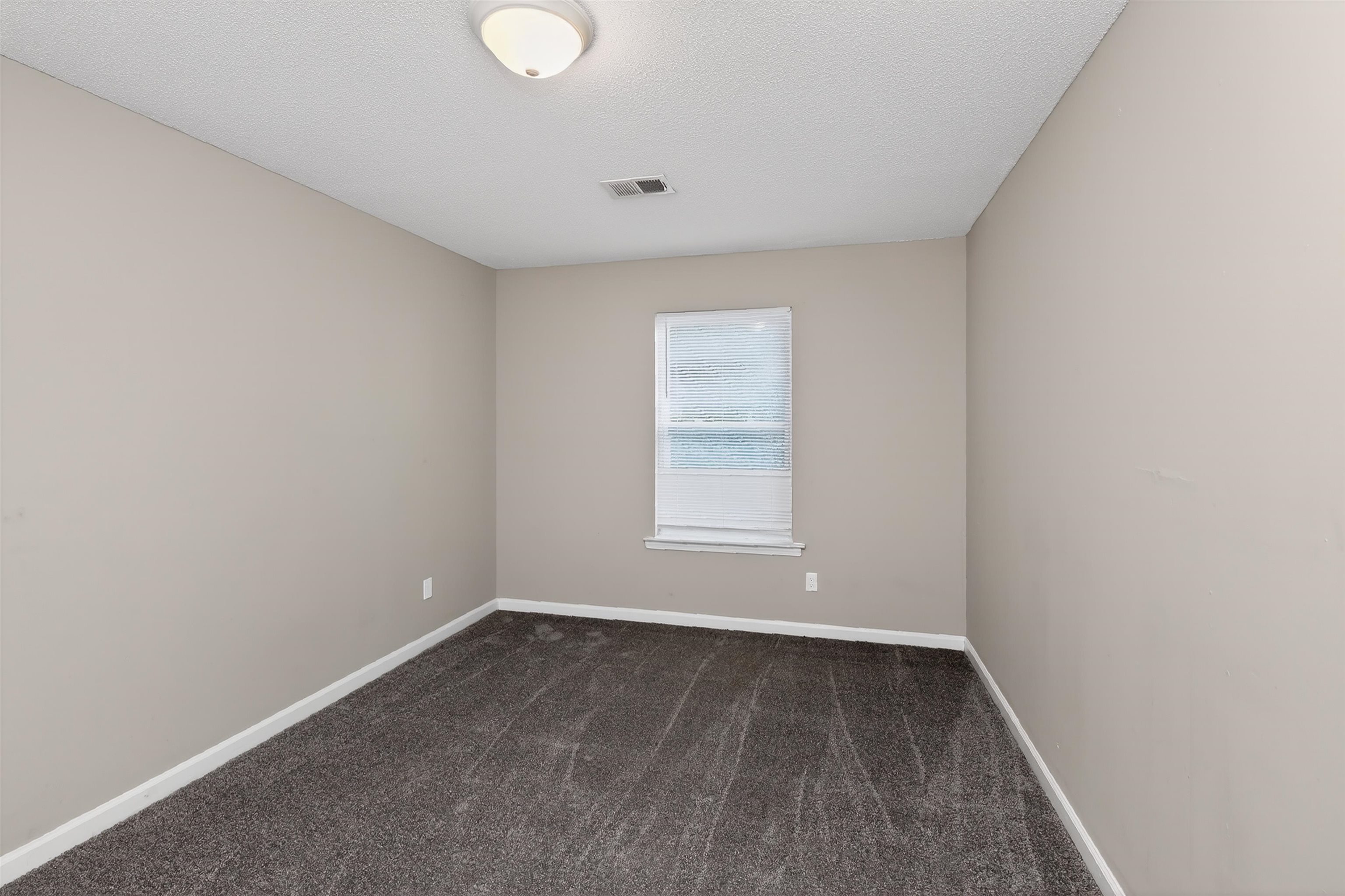 4677 Christyshire Dr Property Photo 24