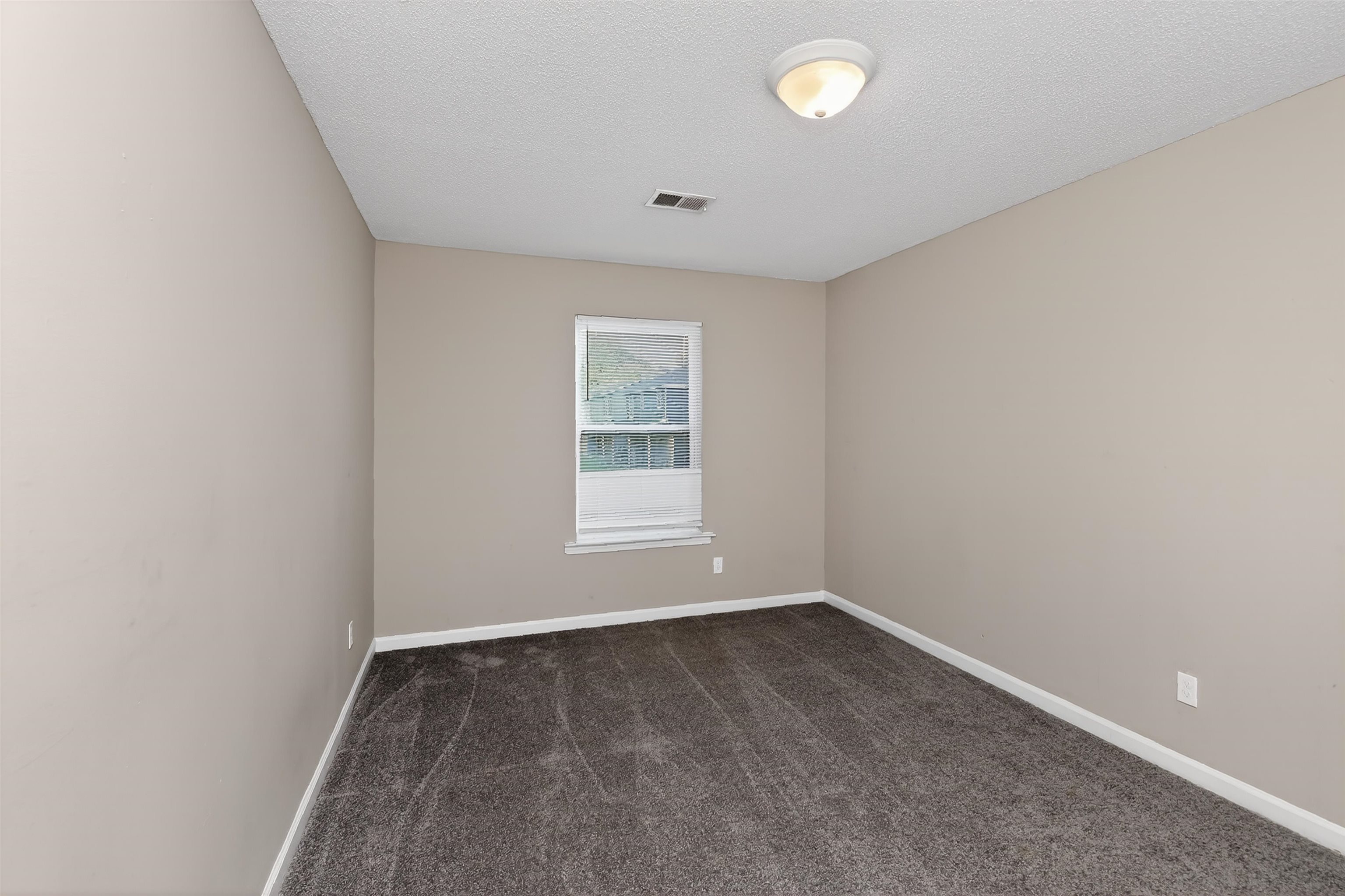 4677 Christyshire Dr Property Photo 26
