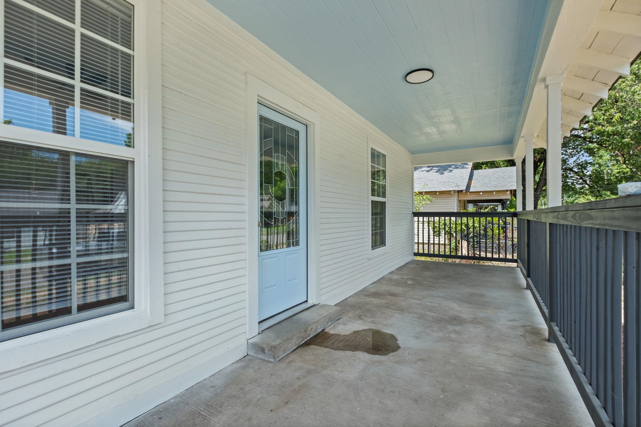 3707 Faxon Ave Property Photo 4