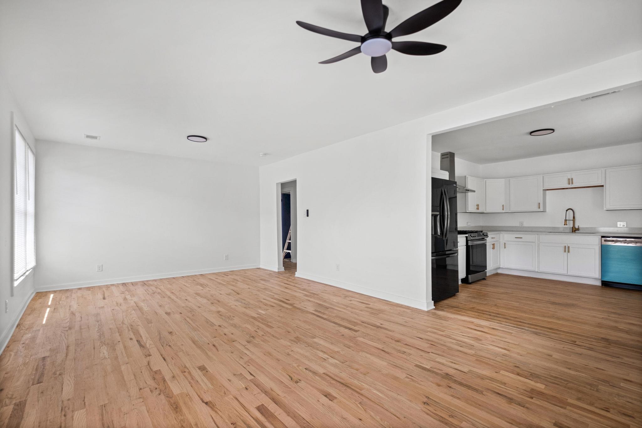 3707 Faxon Ave Property Photo 5