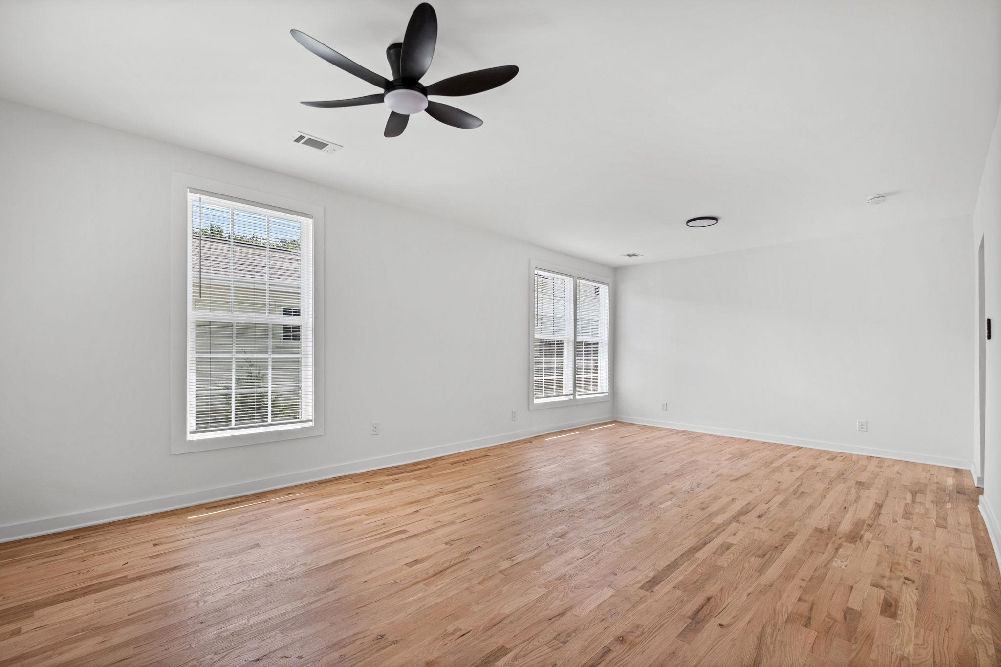 3707 Faxon Ave Property Photo 11