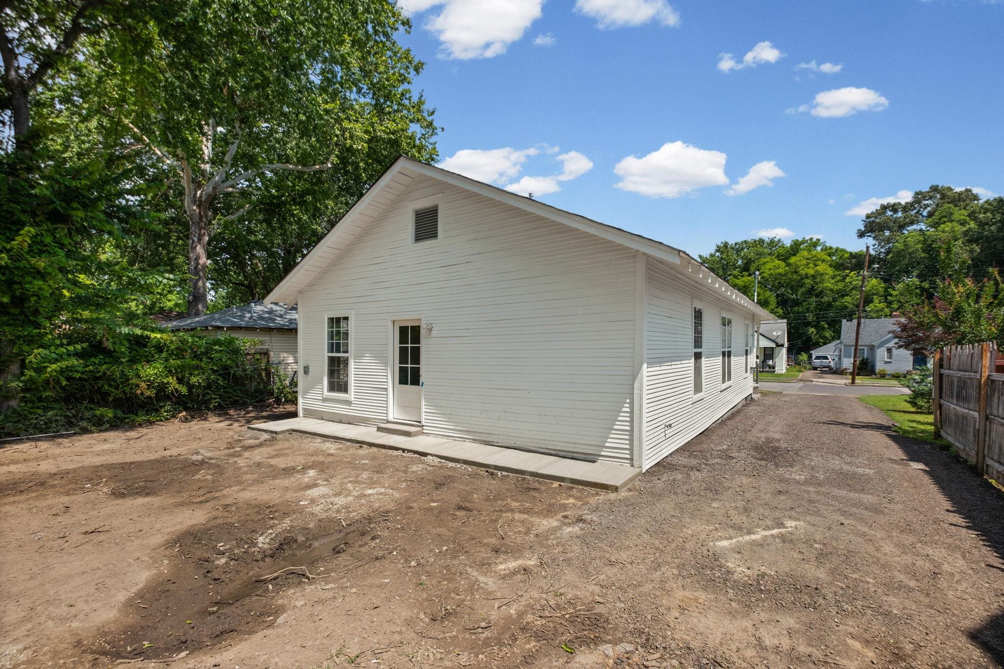 3707 Faxon Ave Property Photo 21