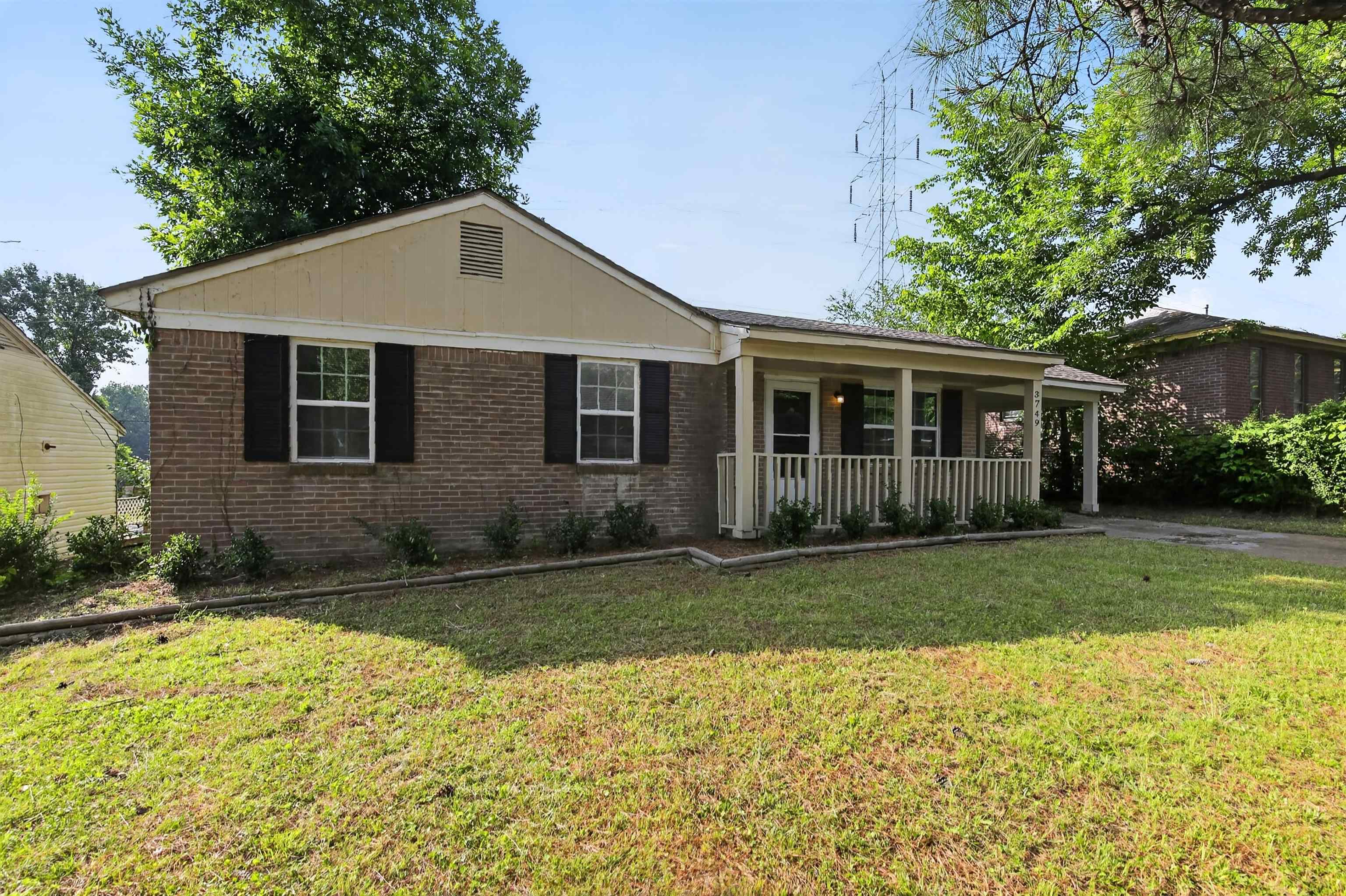 3749 Wolf Trail Dr Property Photo 5