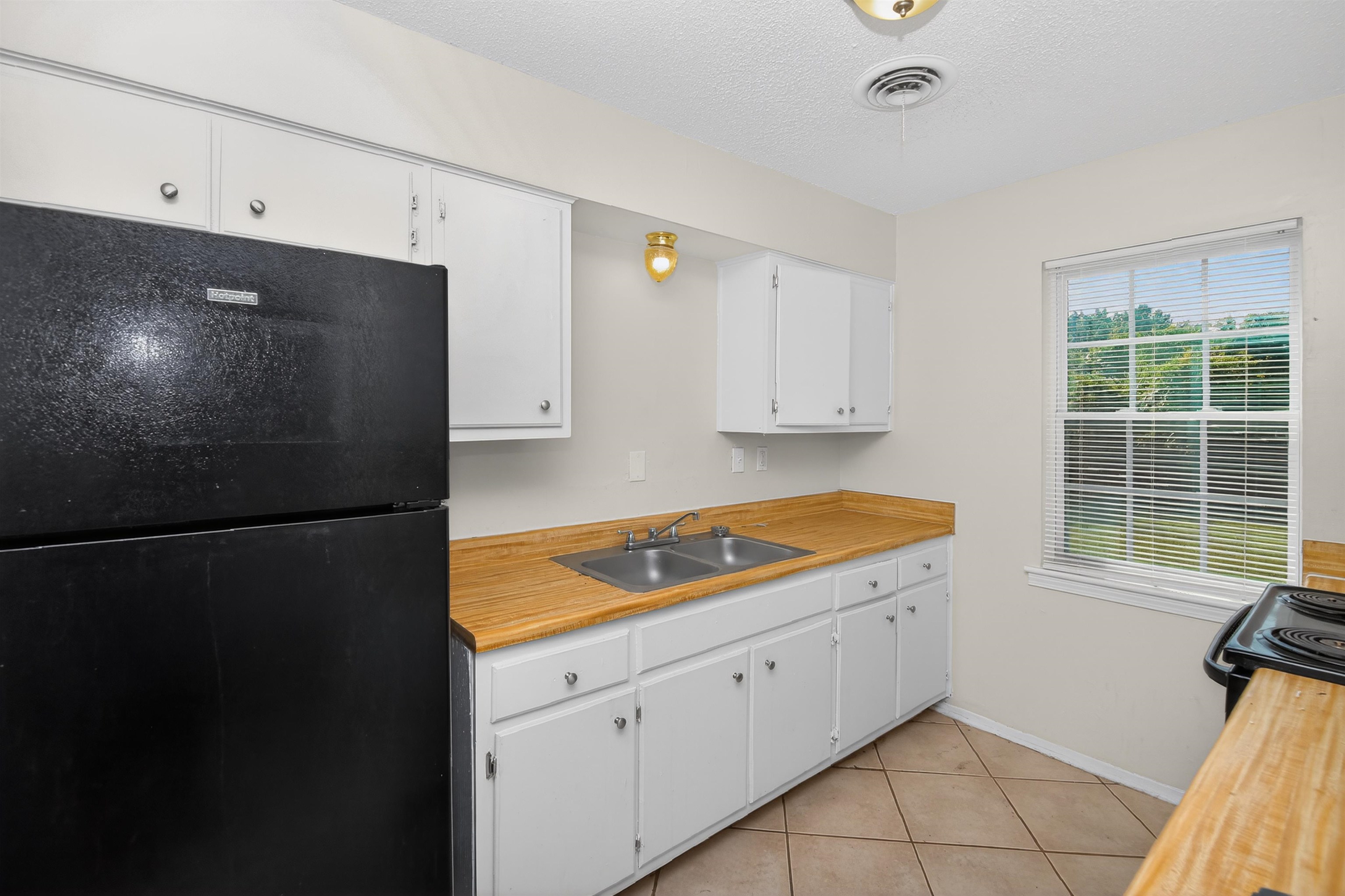 3749 Wolf Trail Dr Property Photo 10