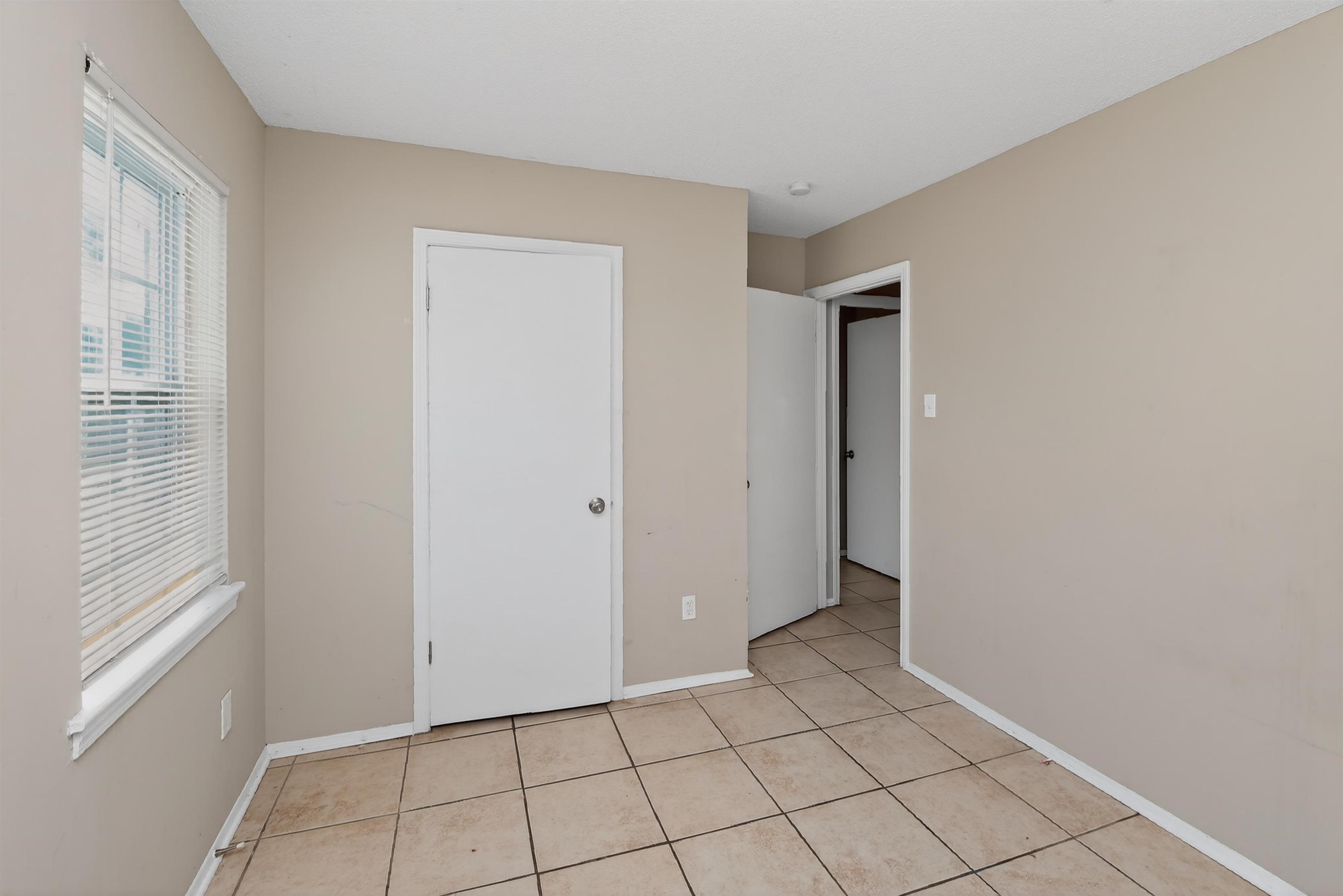 3749 Wolf Trail Dr Property Photo 15