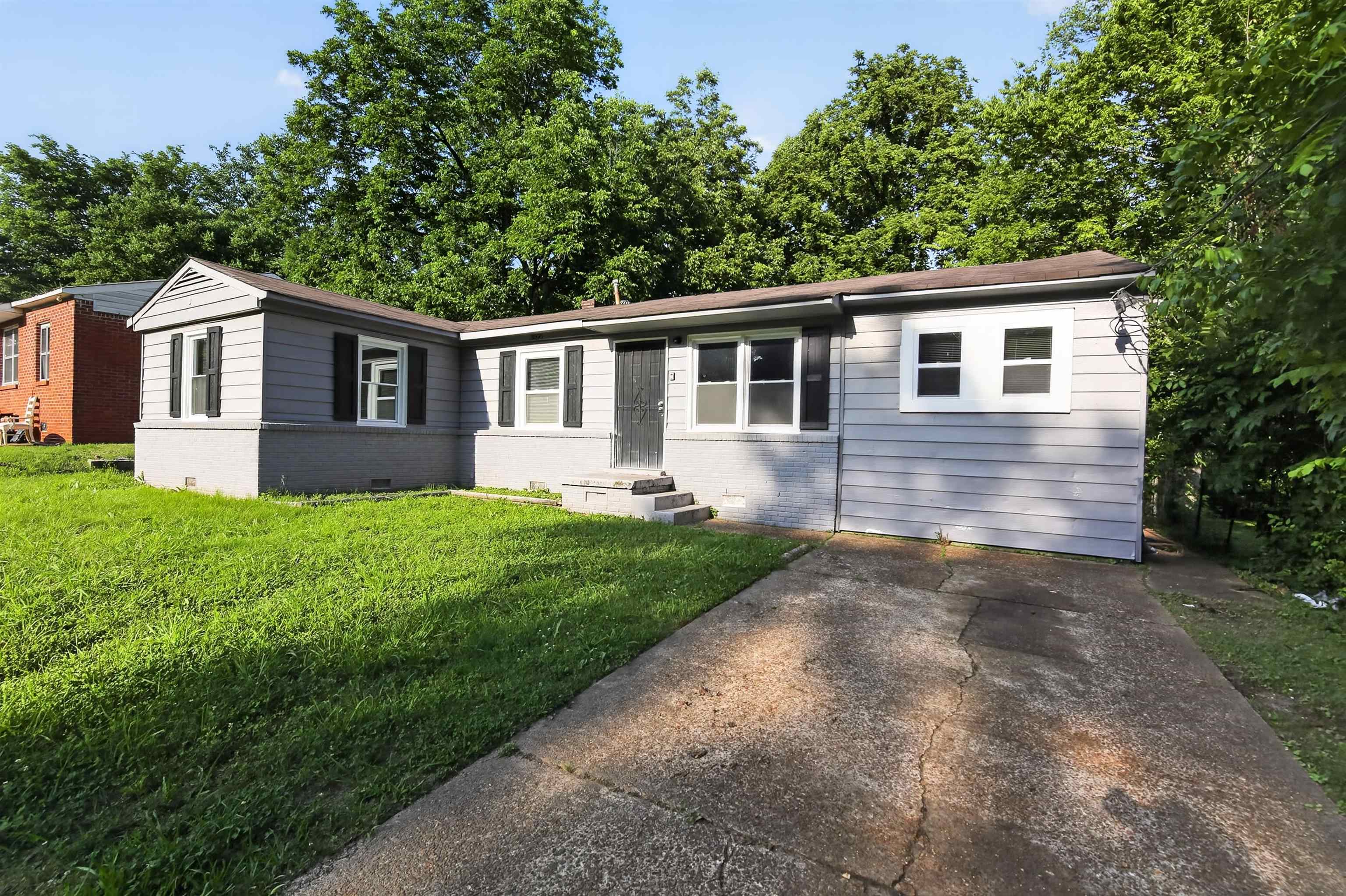 3696 DEBBY DR Property Photo 1