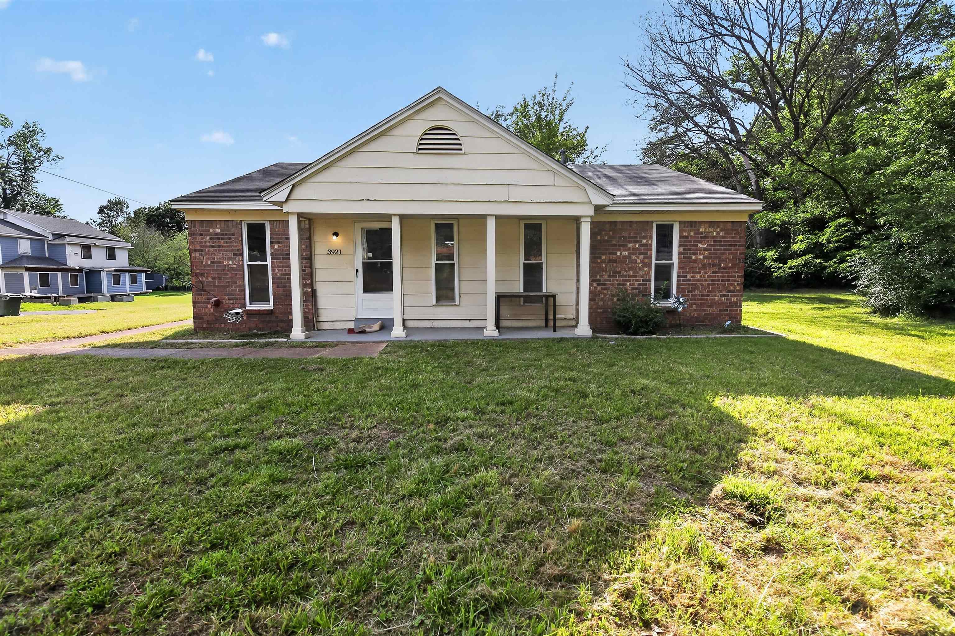 3921 Raleigh-millington Rd Property Photo 1