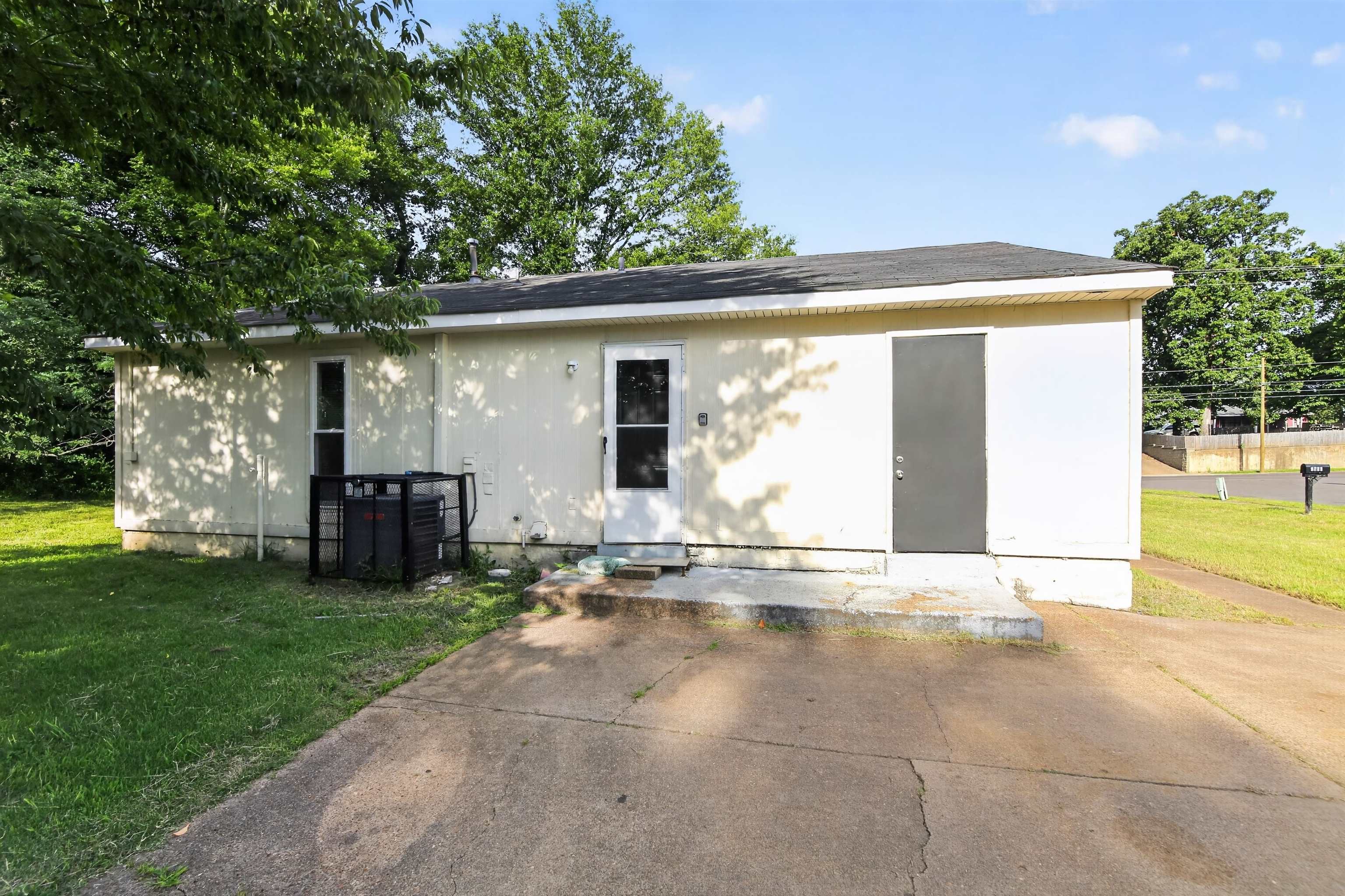3921 Raleigh-millington Rd Property Photo 2