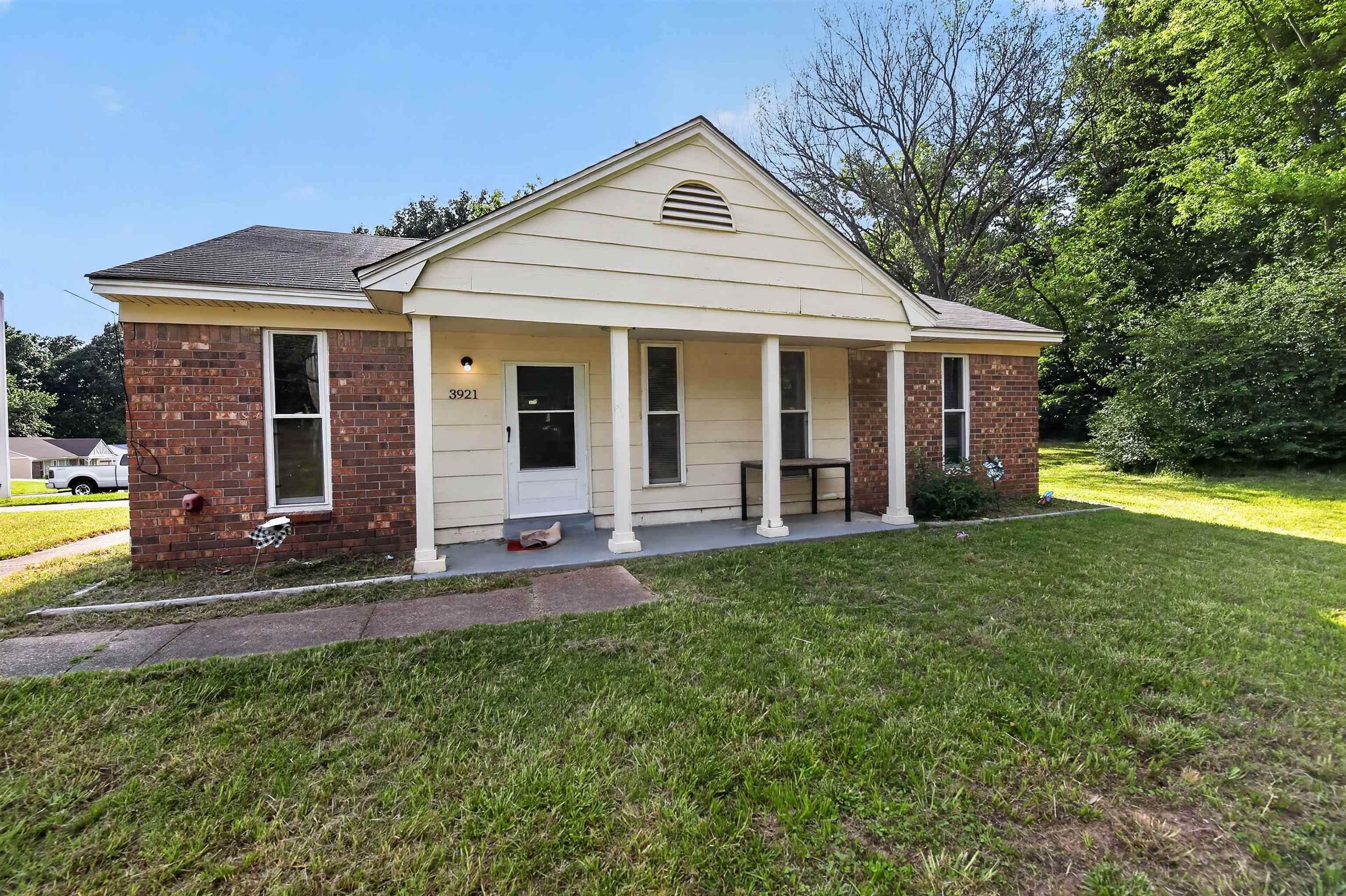 3921 Raleigh-millington Rd Property Photo 3