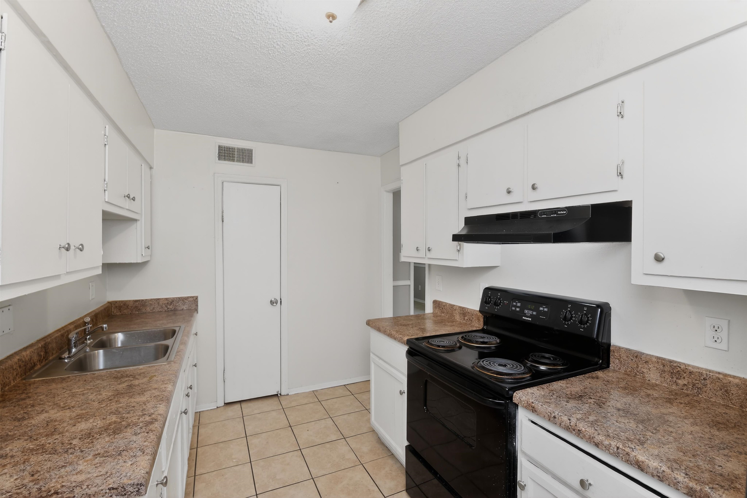 3921 Raleigh-millington Rd Property Photo 9