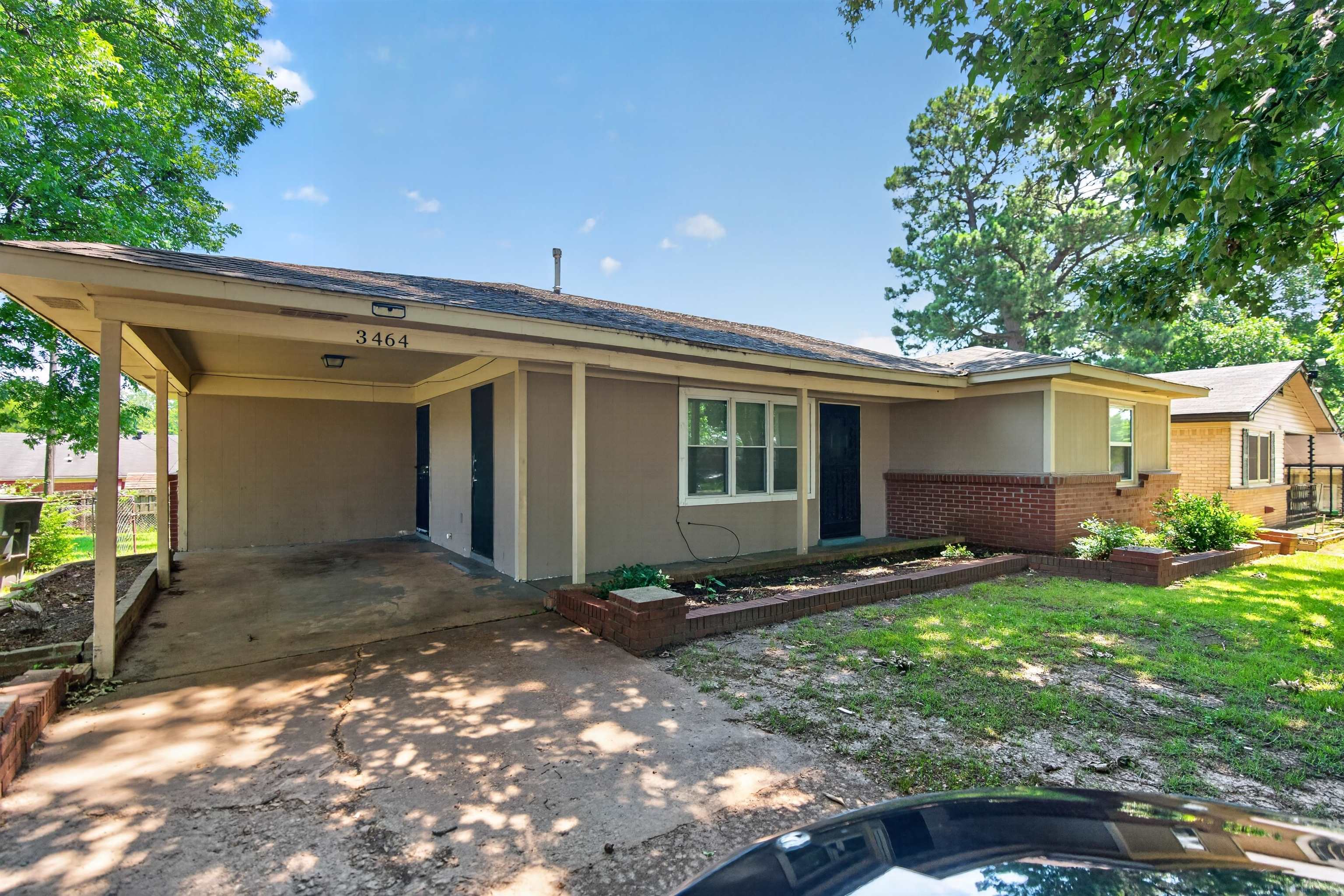3464 Southland St Property Photo 2